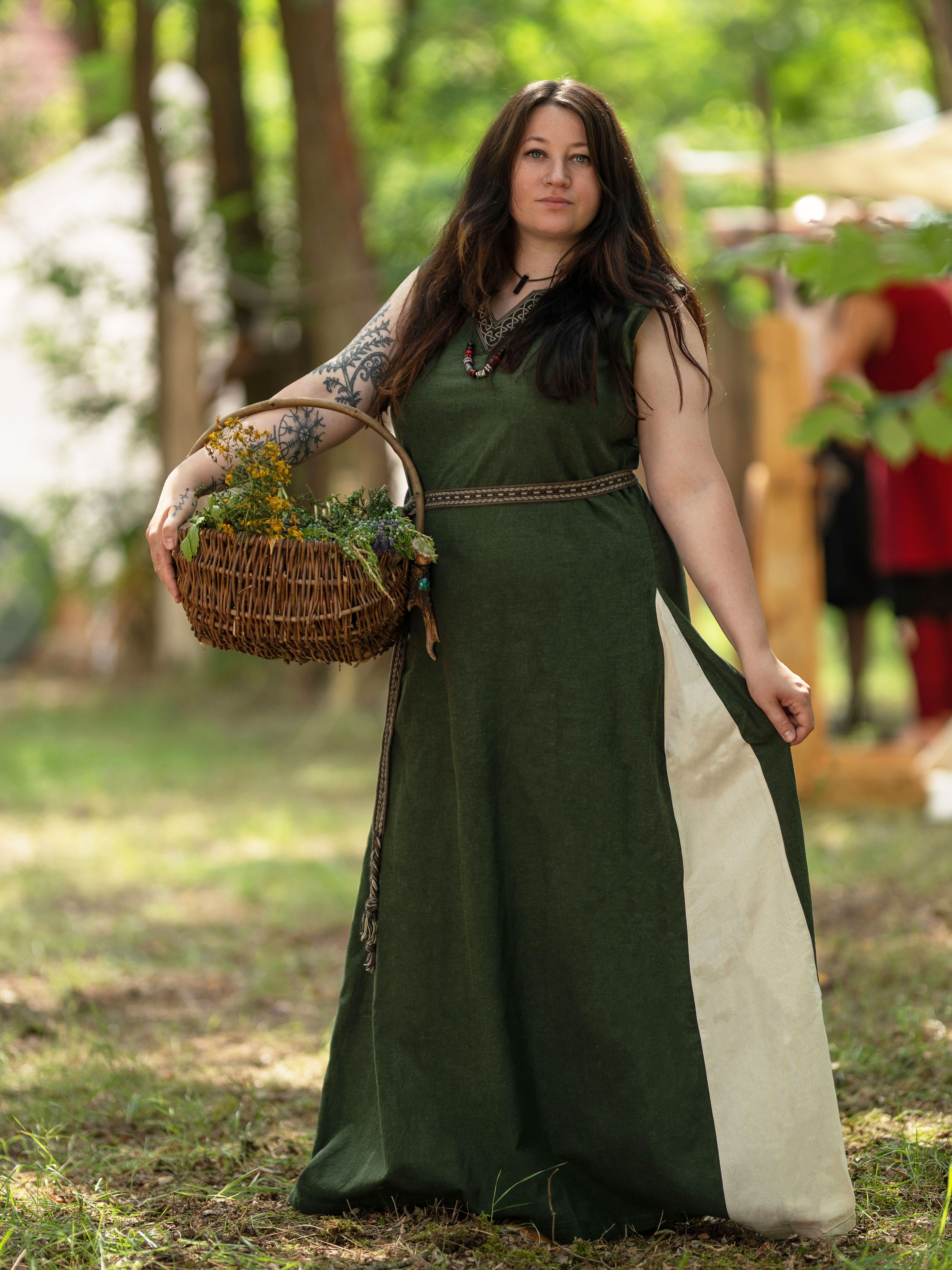Vehi Mercatus Burgfräulein-Kostüm Mittelalter Kleid mit Schnürung ärmellos Grün / Natur "Juta"
