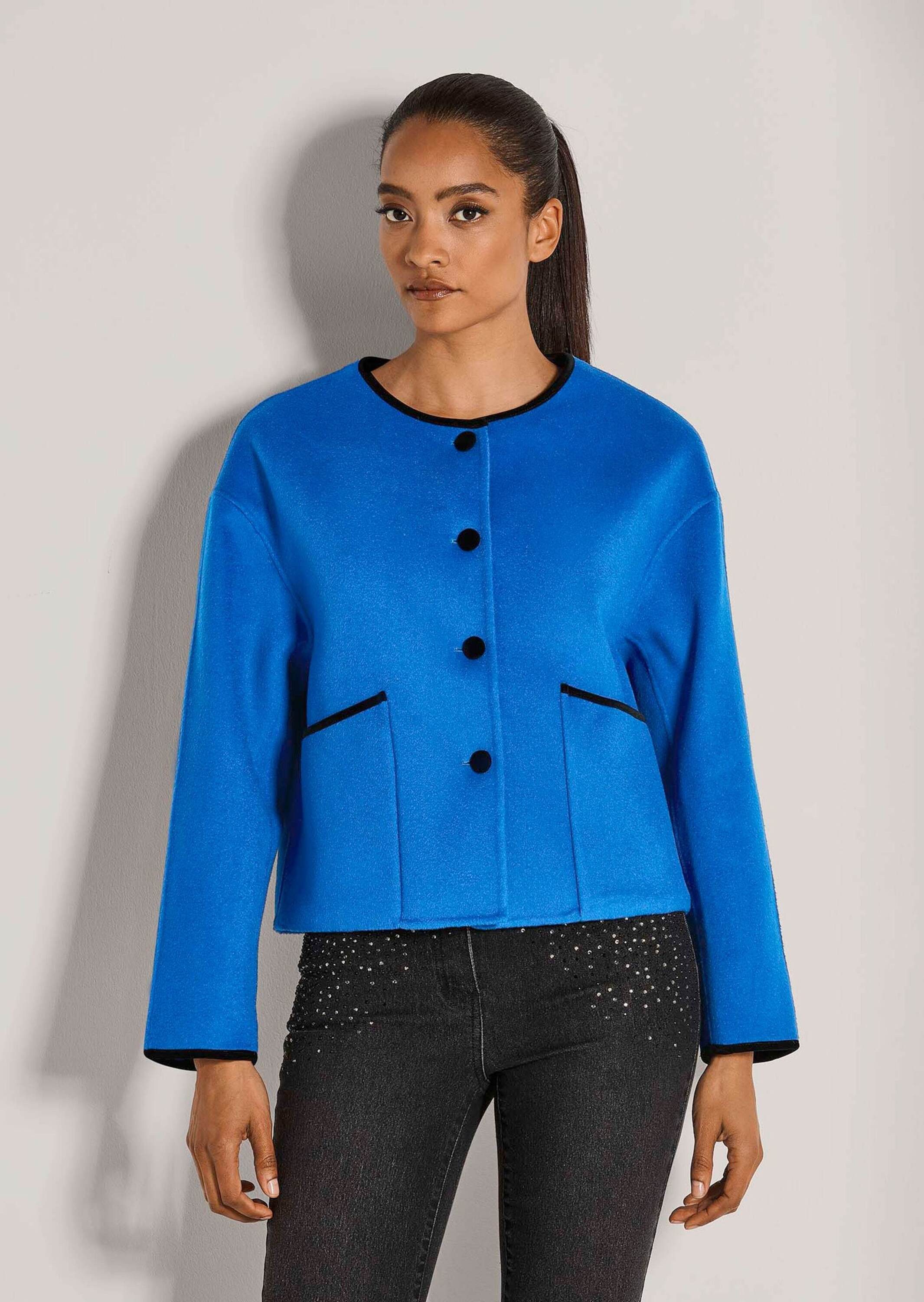 MADELEINE Outdoorjacke Trendige Kurzjacke mit Kontrastdetails Mit Rundhals, günstig online kaufen