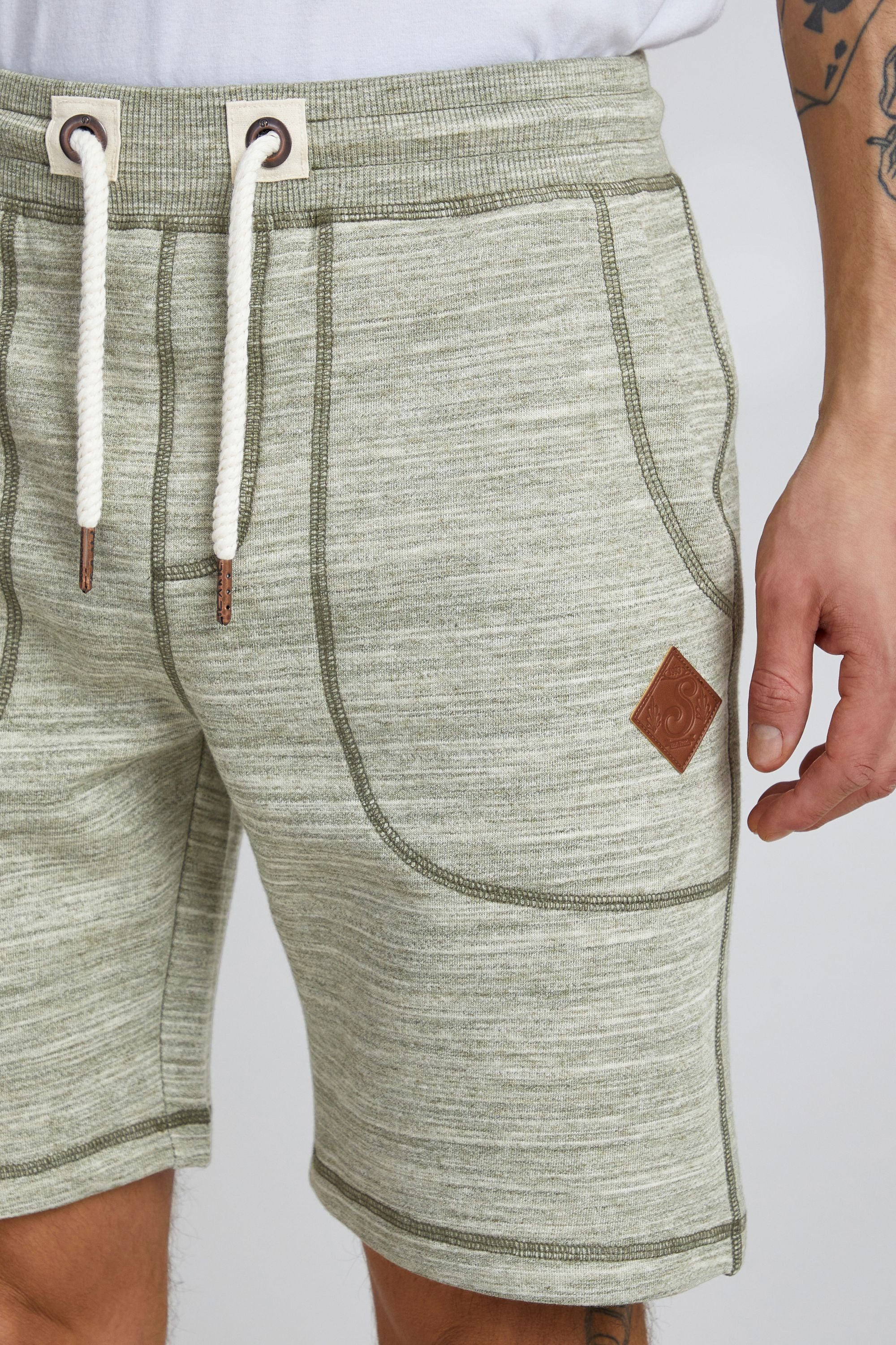 !Solid Sweatshorts SDAris kurze Hose mit günstig online kaufen
