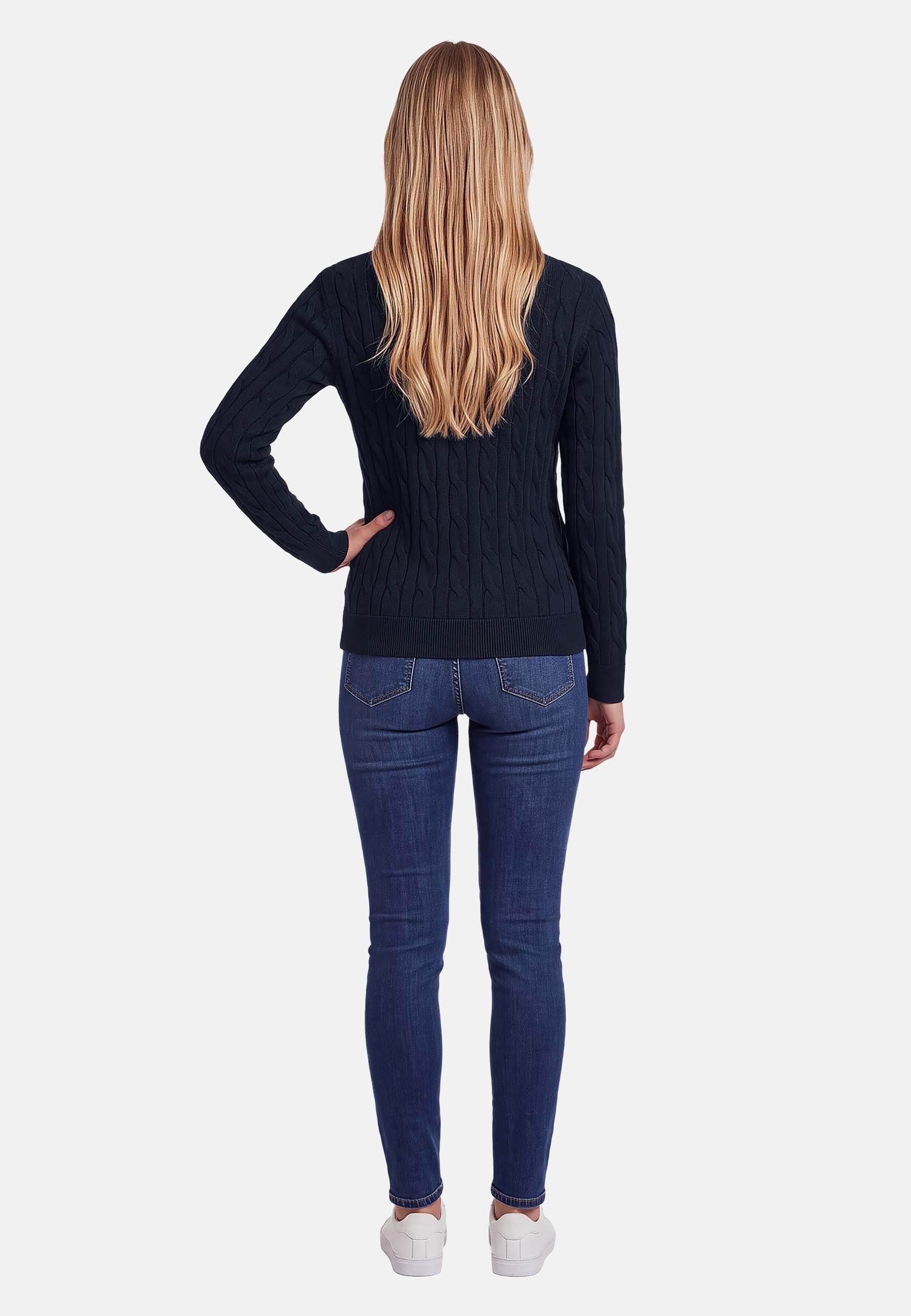 U.S. Polo Assn. Rundhalspullover mit Zopfmuster und V-Ausschnitt Klassischer Strickpullover mit Rippbündchen und dezenter Logostickerei – Bild 4 von 5