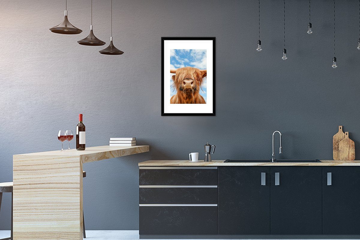 - Tiere, Poster Gerahmtes - Kunstdruck, Bilderrahmen Schwarzem MuchoWow Schottischer (1 mit St), Poster, Wolke Highlander Rahmen,