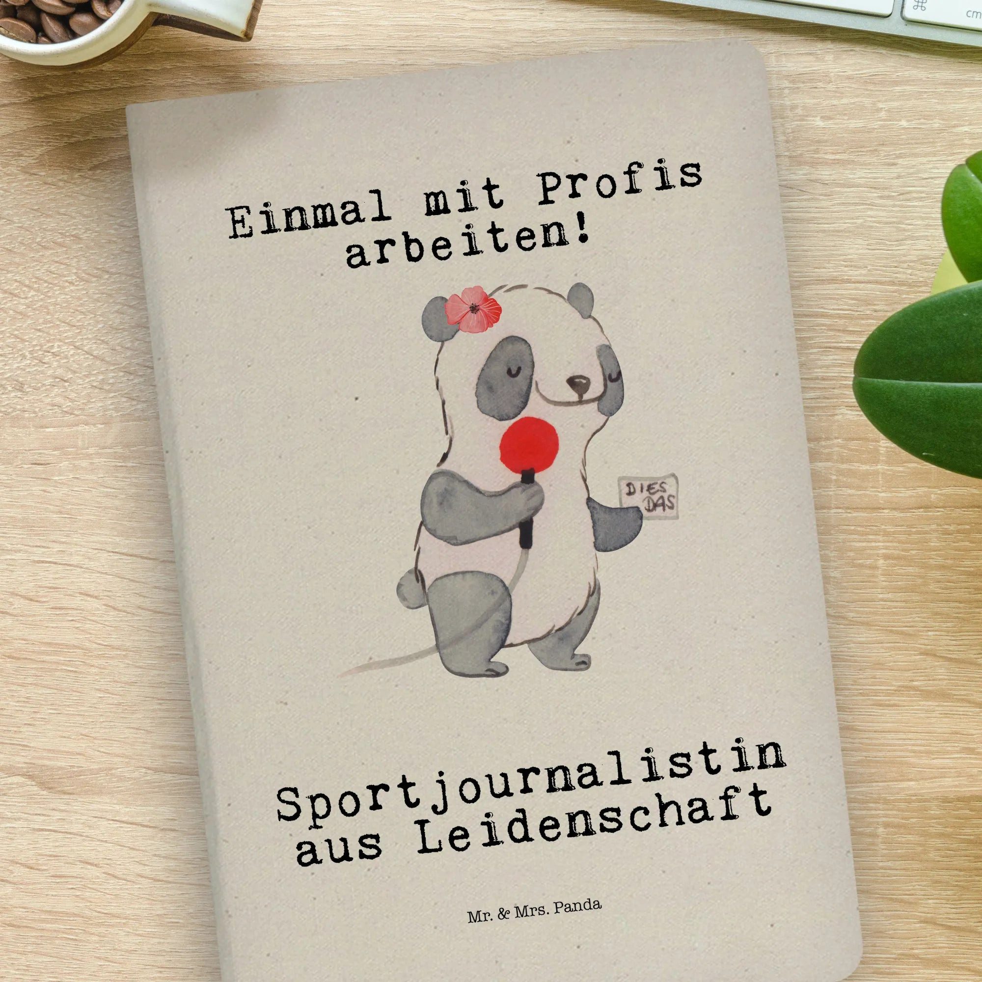 Thumbnail - Mr. & Mrs. Panda Notizbuch Sportjournalistin Leidenschaft - Transparent - Geschenk, Reporterin, Mr. & Mrs. Panda, Langle...