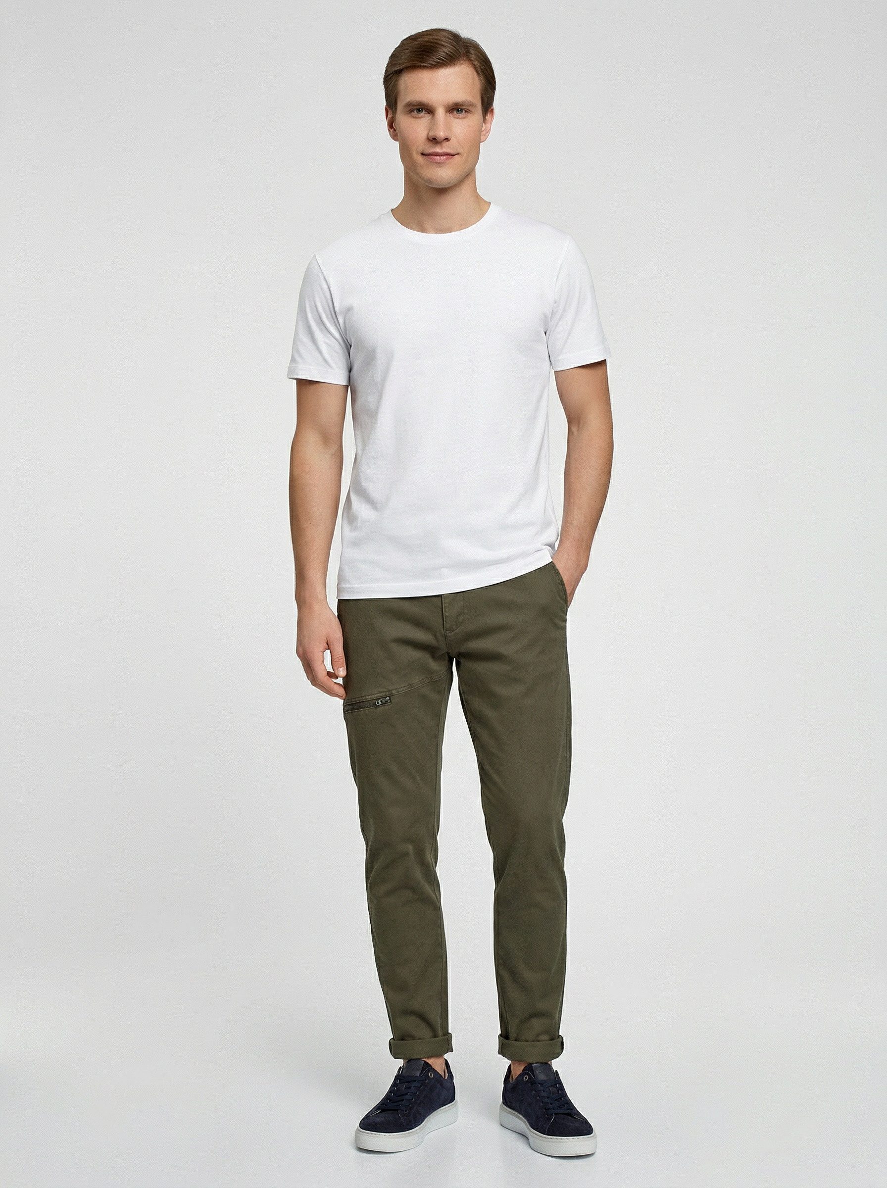 Zum Outfit 8