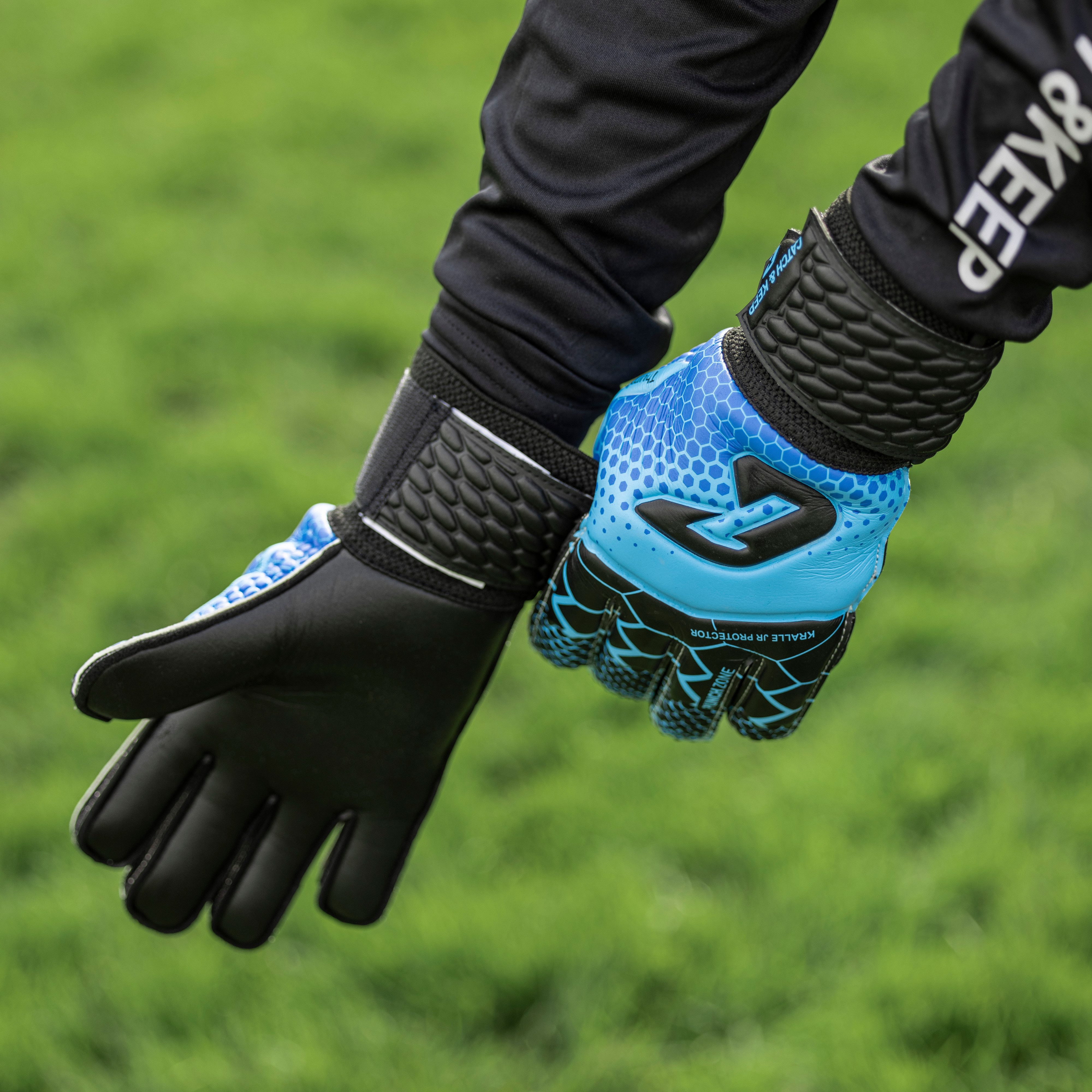 Catch & Keep Torwarthandschuhe Kralle Protector Torwarthandschuhe Kinder mit Fingerschutz