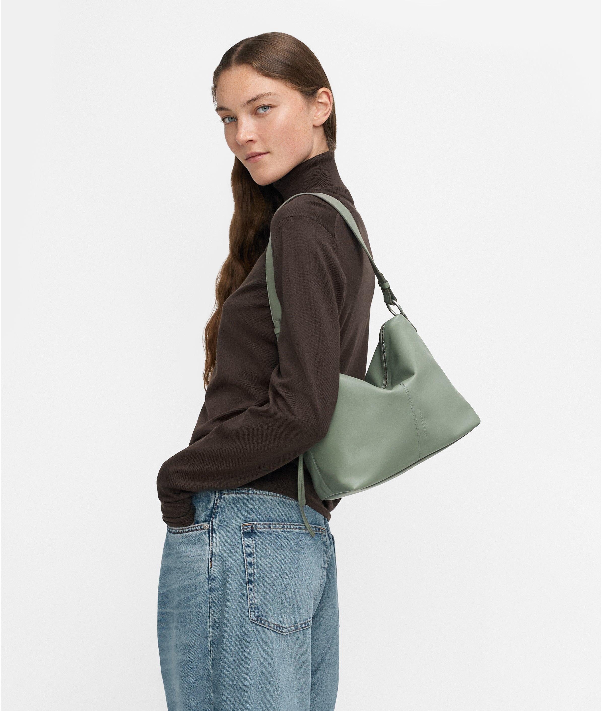 Liebeskind Berlin Schultertasche Aissa Hobo S, Handliche Tasche aus weichem Schafsnappaleder
