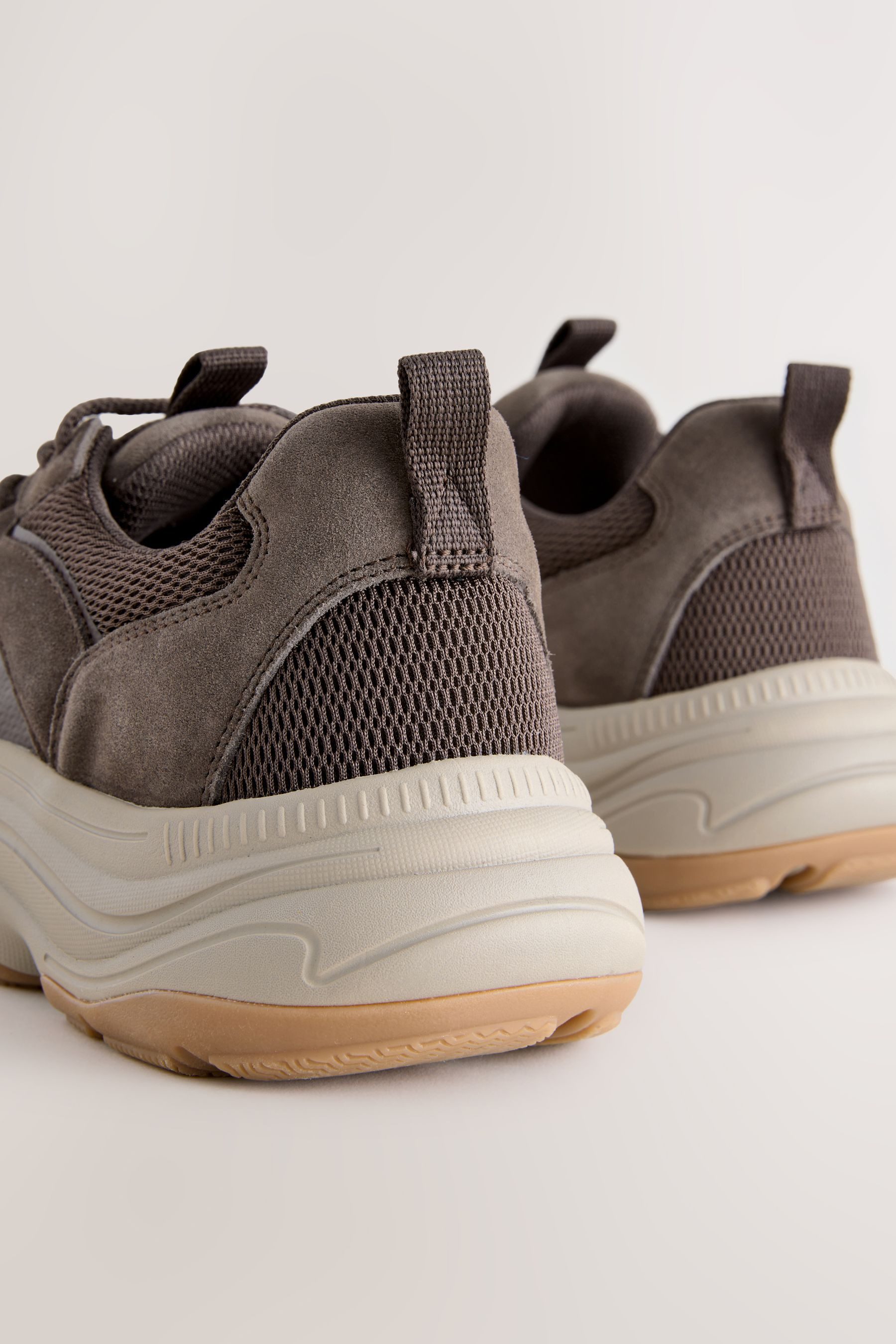 Next Laufschuhe mit Veloursbesatz Sneaker (1-tlg)