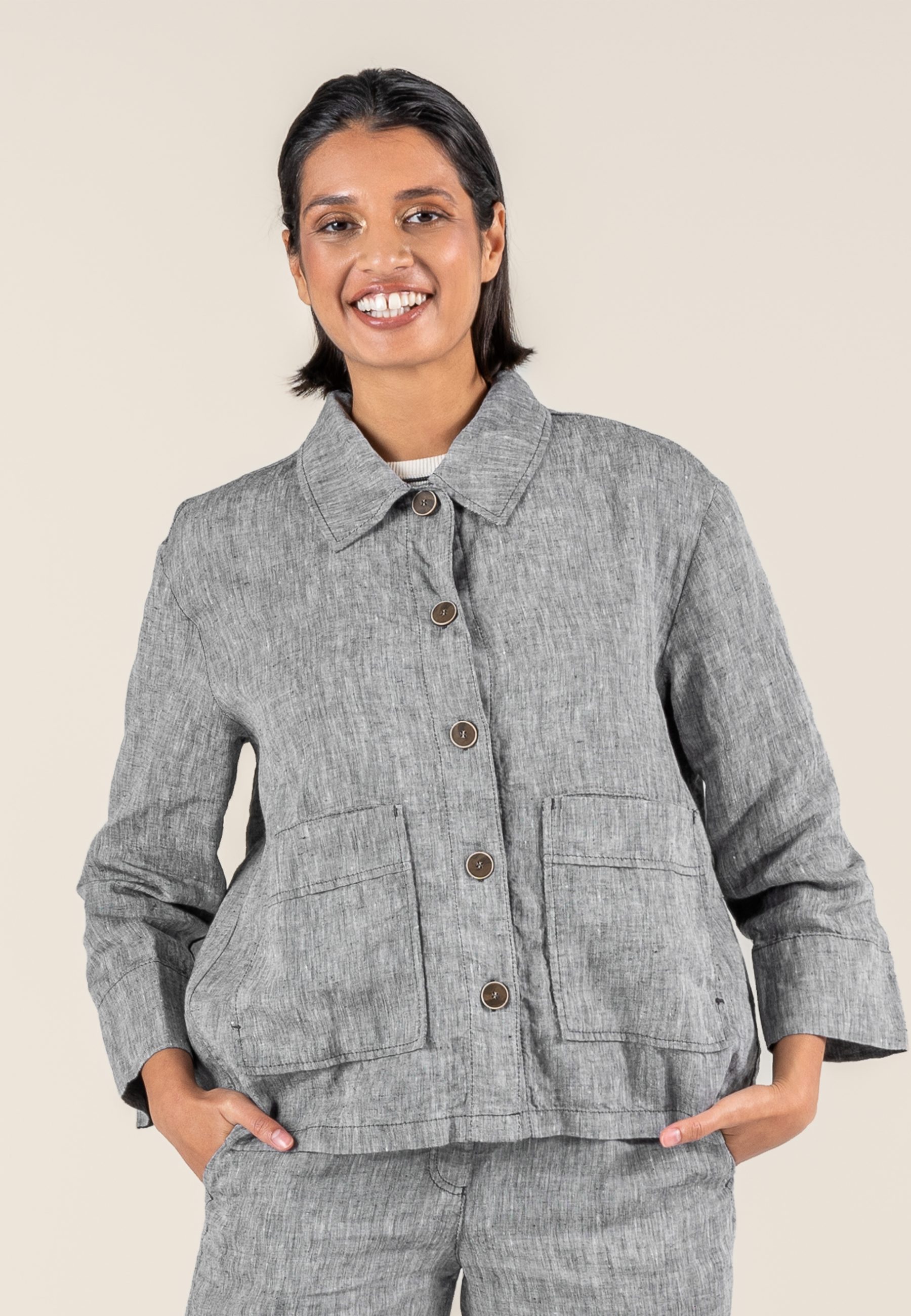 LIVING CRAFTS Strickjacke ONYX Leichte Sommerjacke aus reinem, ungefüttertem Leinenstoff