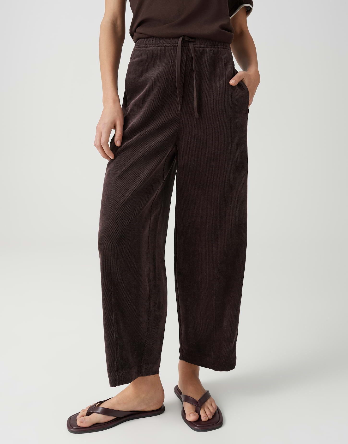 OPUS Stoffhose MISHA BARREL Leg City Pants aus Feincord vorverlegte Seitennaht