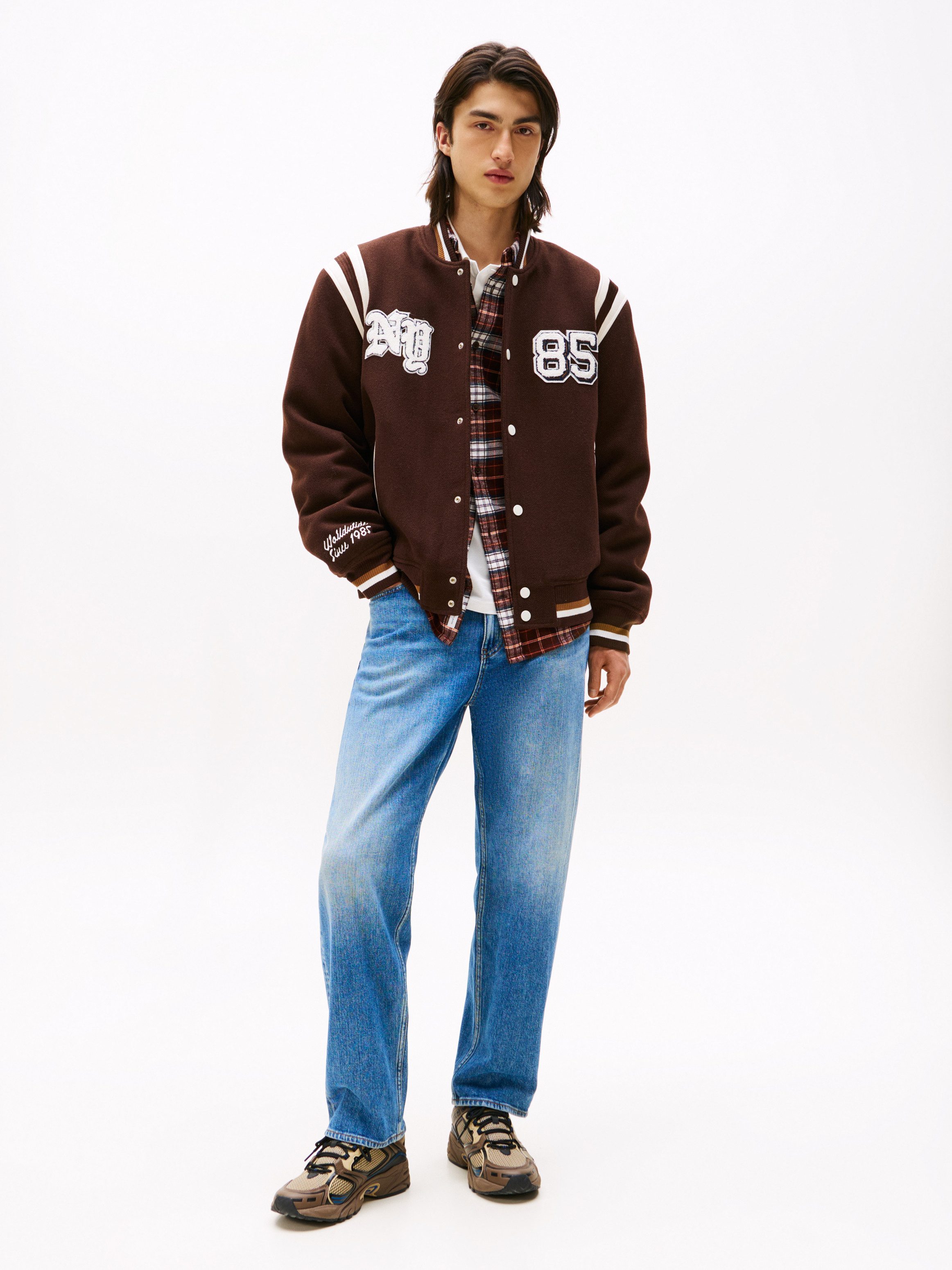 Tommy Jeans 5-Pocket-Jeans Sonny Regular Tapered mit dezenter Waschung