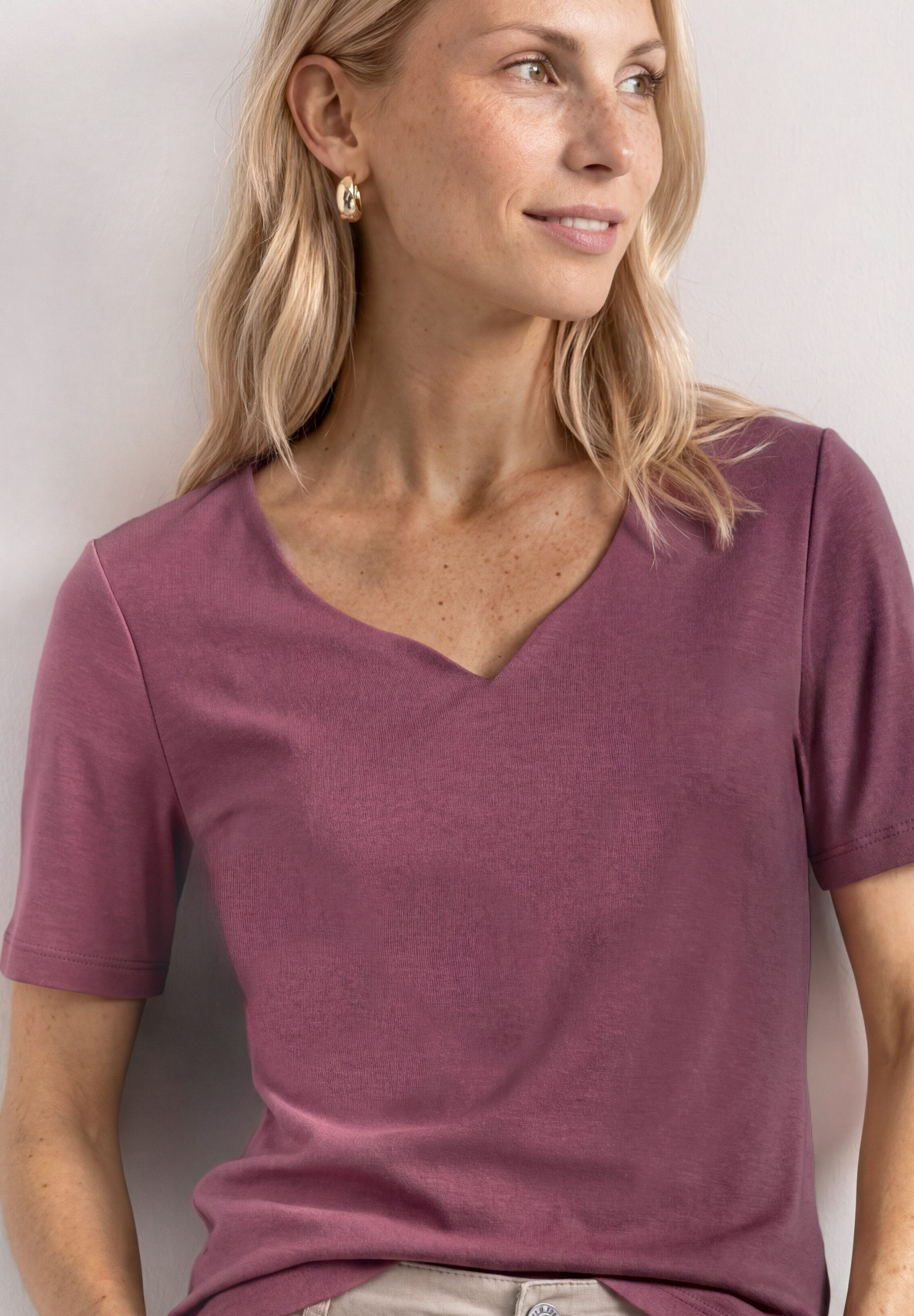 STREET ONE Kurzarmshirt Style Ada Sommershirt mit Herz-Ausschnitt