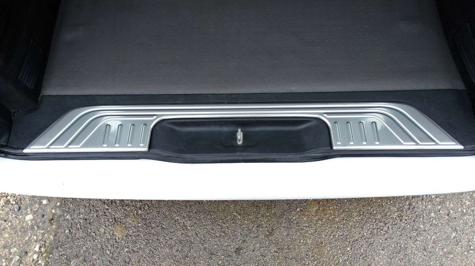 RECAMBO Ladekantenschutz für MB VITO, V-KLASSE W447 Stoßstangenschutz, V2A rostfrei, Exklusive Optik, praktischer Schutz & perfekte Passform