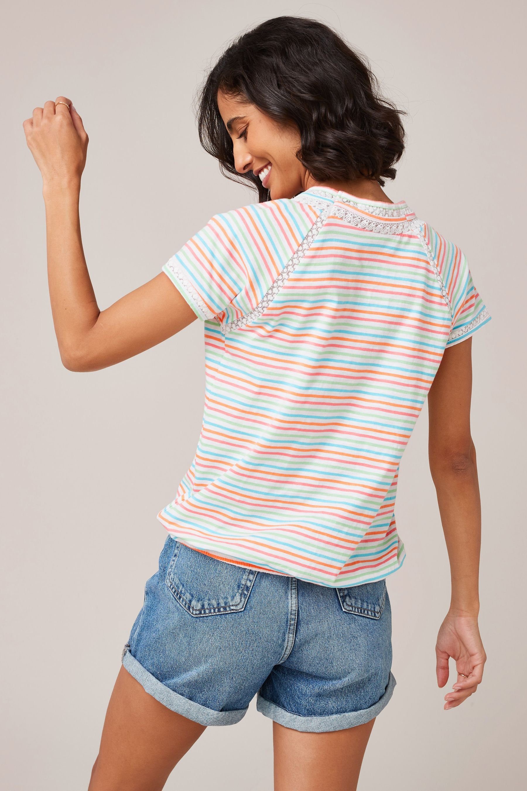 Next T-Shirt T-Shirt mit Ballonsaum Green Stripe und Rainbow (1-tlg) Raglanärmeln