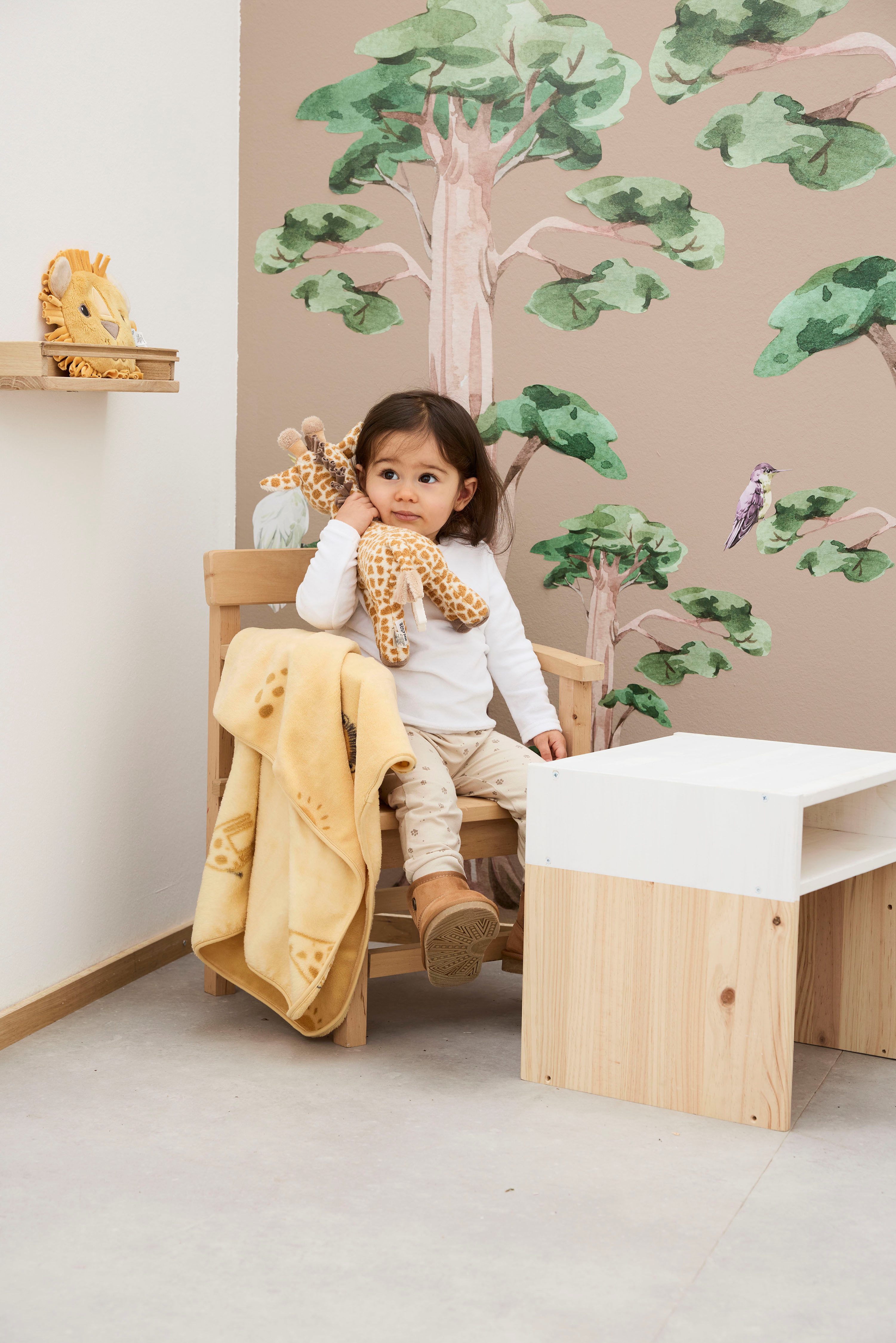 Sterntaler® Kuscheltier Giraffe Kaya L, mit Rassel