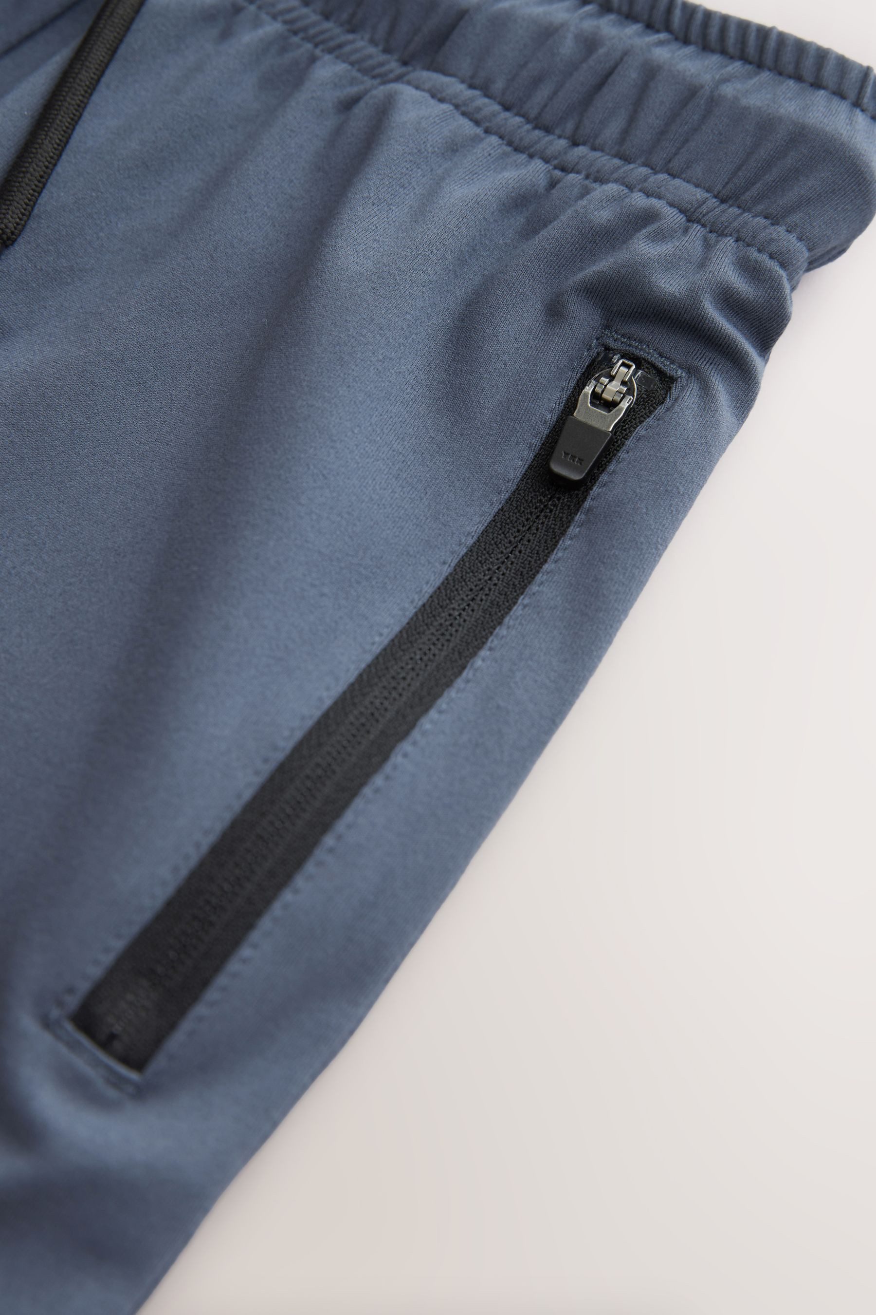 Next Trainingsshorts Leichte Sport-Shorts (1-tlg)