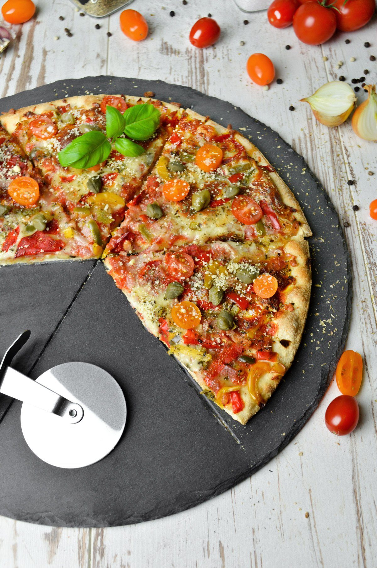 Pizzaschneidebrett mit Pizzabrett Pizzateller ø36cm Schiefer Sendez Pizzaschneider aus