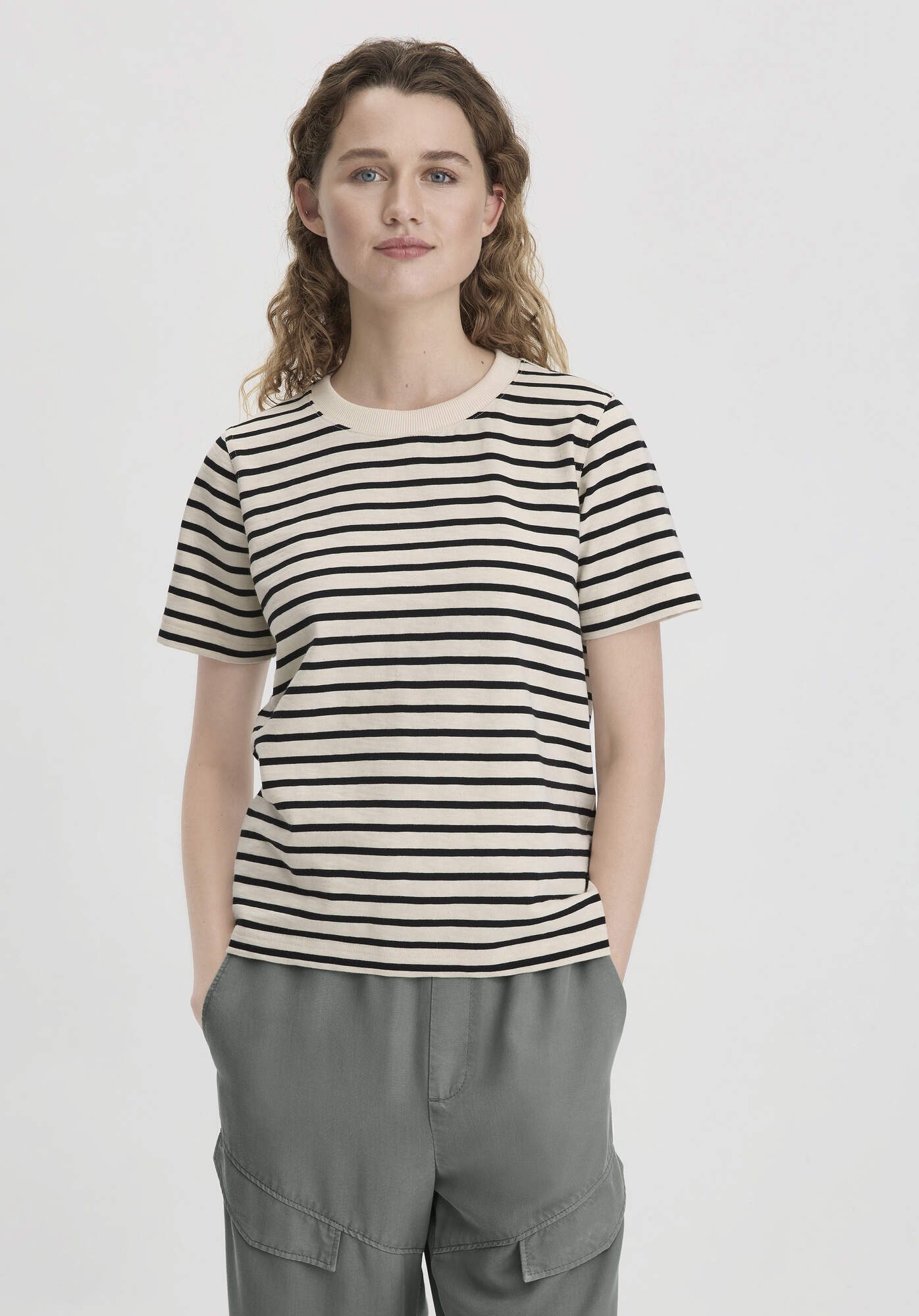 Hessnatur T-Shirt Relaxed aus reiner Bio-Baumwolle günstig online kaufen