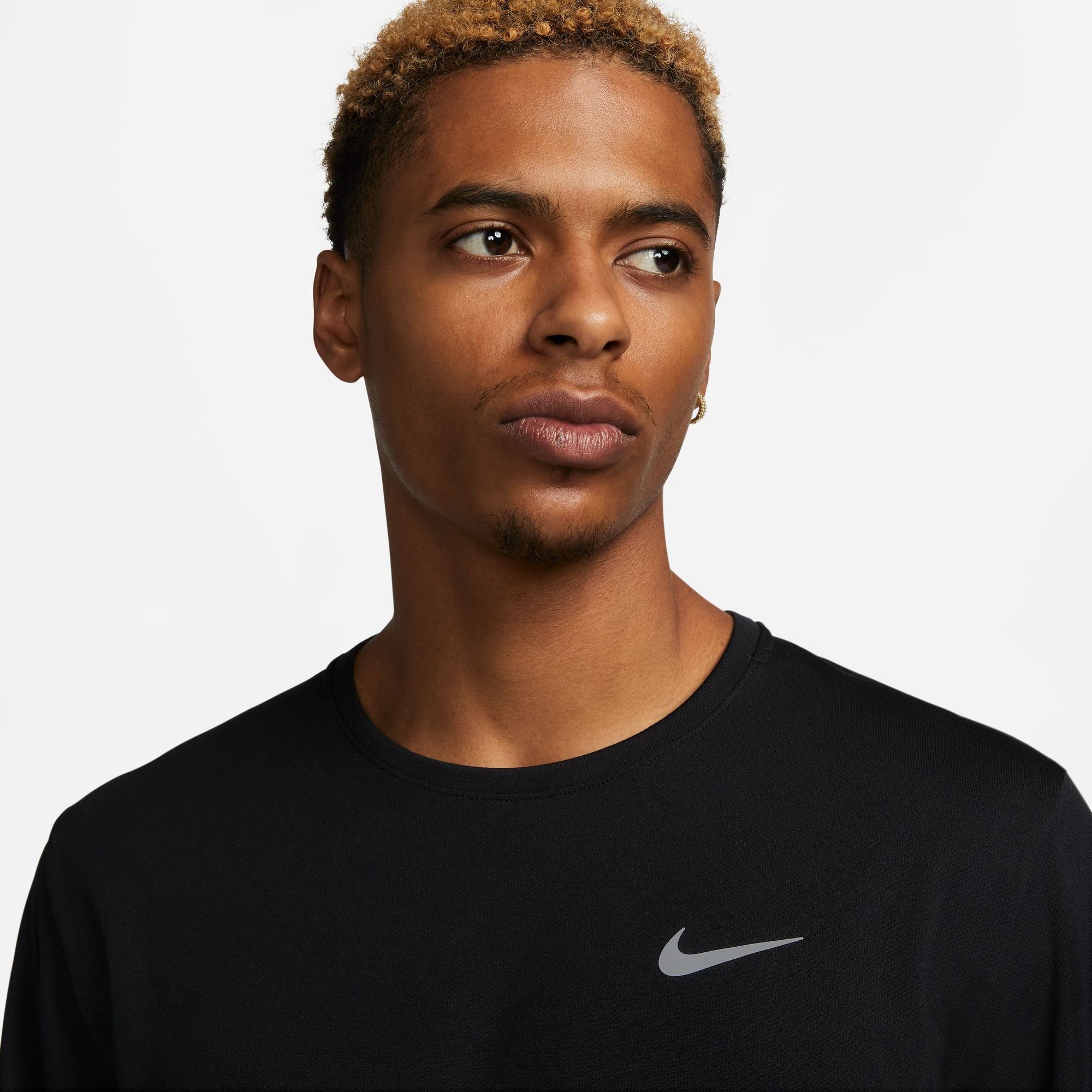 Nike Langarmshirt Nike Herren Laufoberteil Miler Dri-FIT UV Lo FB7070