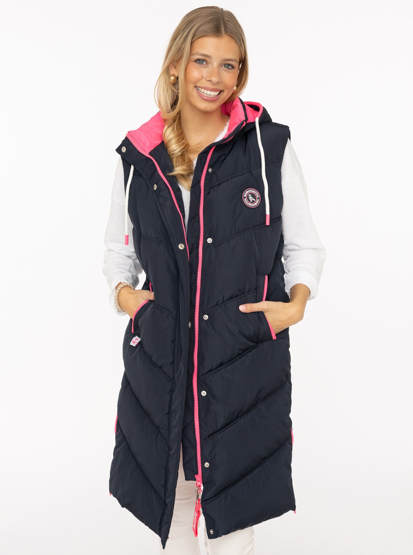 Zwillingsherz Steppweste "Heimatgefühl" Kapuze, Details, Zipper und Taschen günstig online kaufen