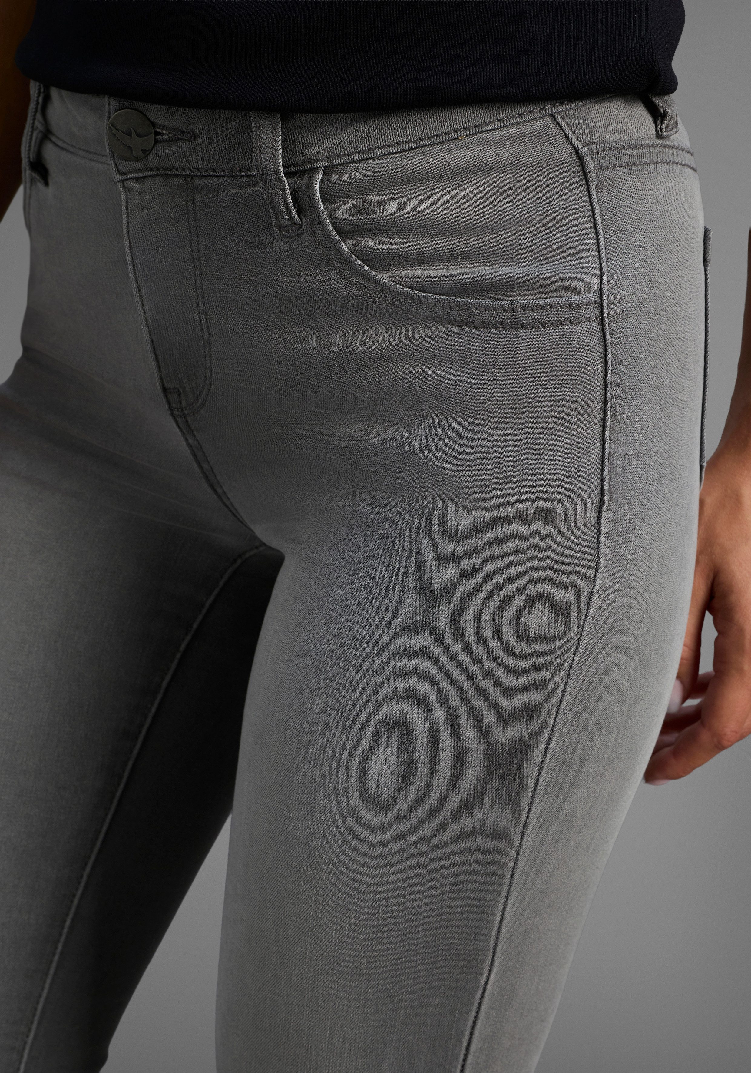 Arizona Bootcut-Jeans Ultra-Stretch normale Passform, Baby-Bootcut, Used-Look-Waschung