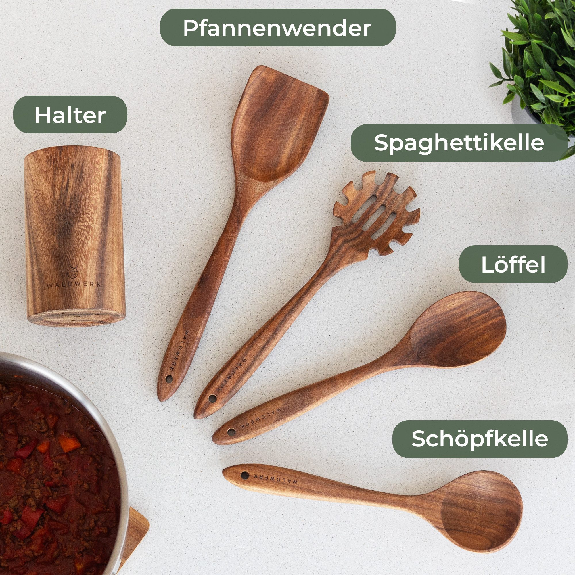 Waldwerk Kochbesteck-Set Küchenhelfer aus Teakholz - Kochbesteck Set - Küchenutensilien (4-tlg), Pfannenwender, Holzlöffel, Nudellöffel und mehr – Bild 4 von 5
