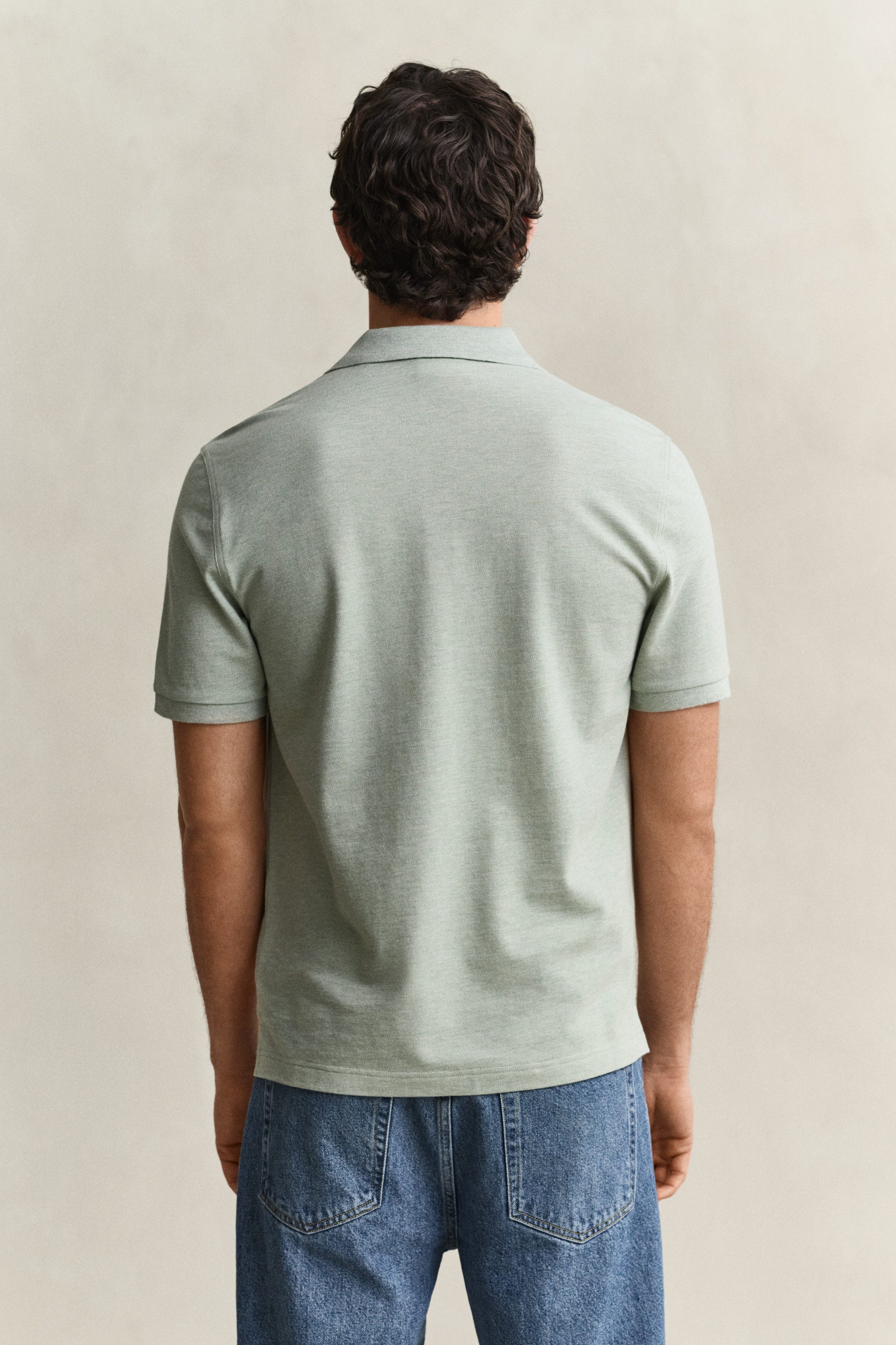 Gant Poloshirt REG SHIELD SS PIQUE POLO mit Logo und Flachstrickkragen 100% Baumwolle Pique – Bild 3 von 5
