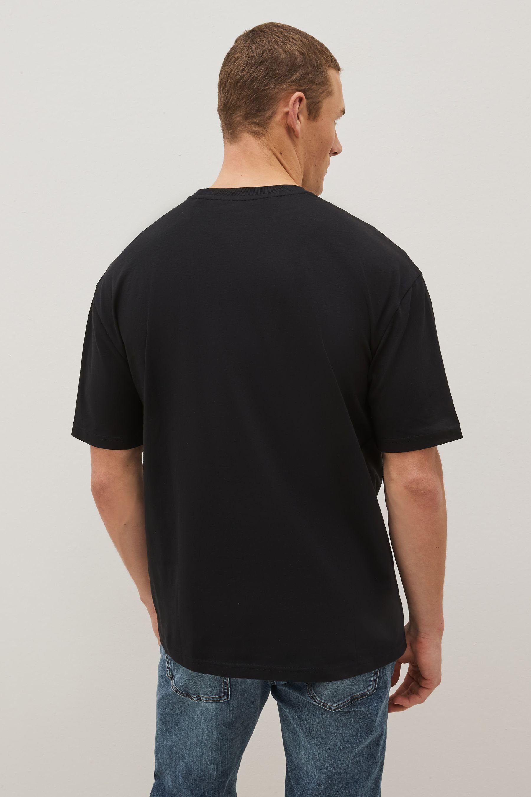 Fit Rundhals-T-Shirt im Relaxed Next T-Shirt Black (1-tlg)