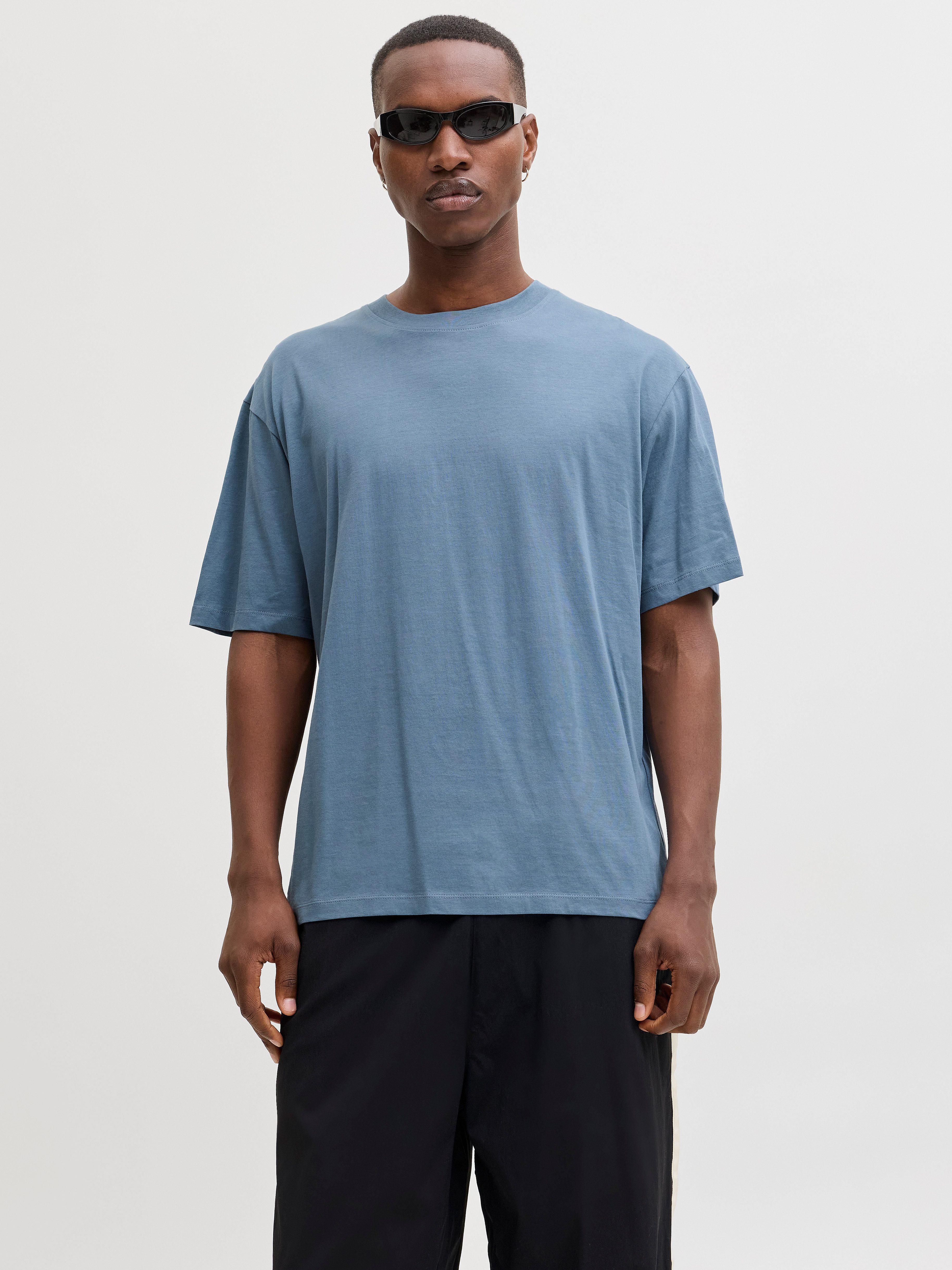 Jack & Jones Oversize-Shirt JJEBRADLEY Oversize T-Shirt mit klassischem Rundhalsausschnitt mit gekämmten Jersey