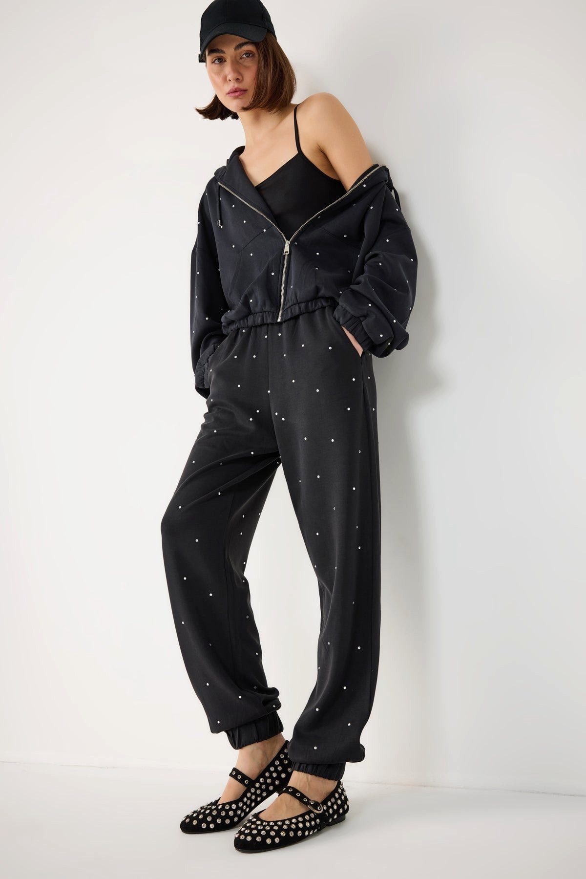 No Matter What Bequeme Jeans Jogginghose aus Baumwolle mit Steinstickerei