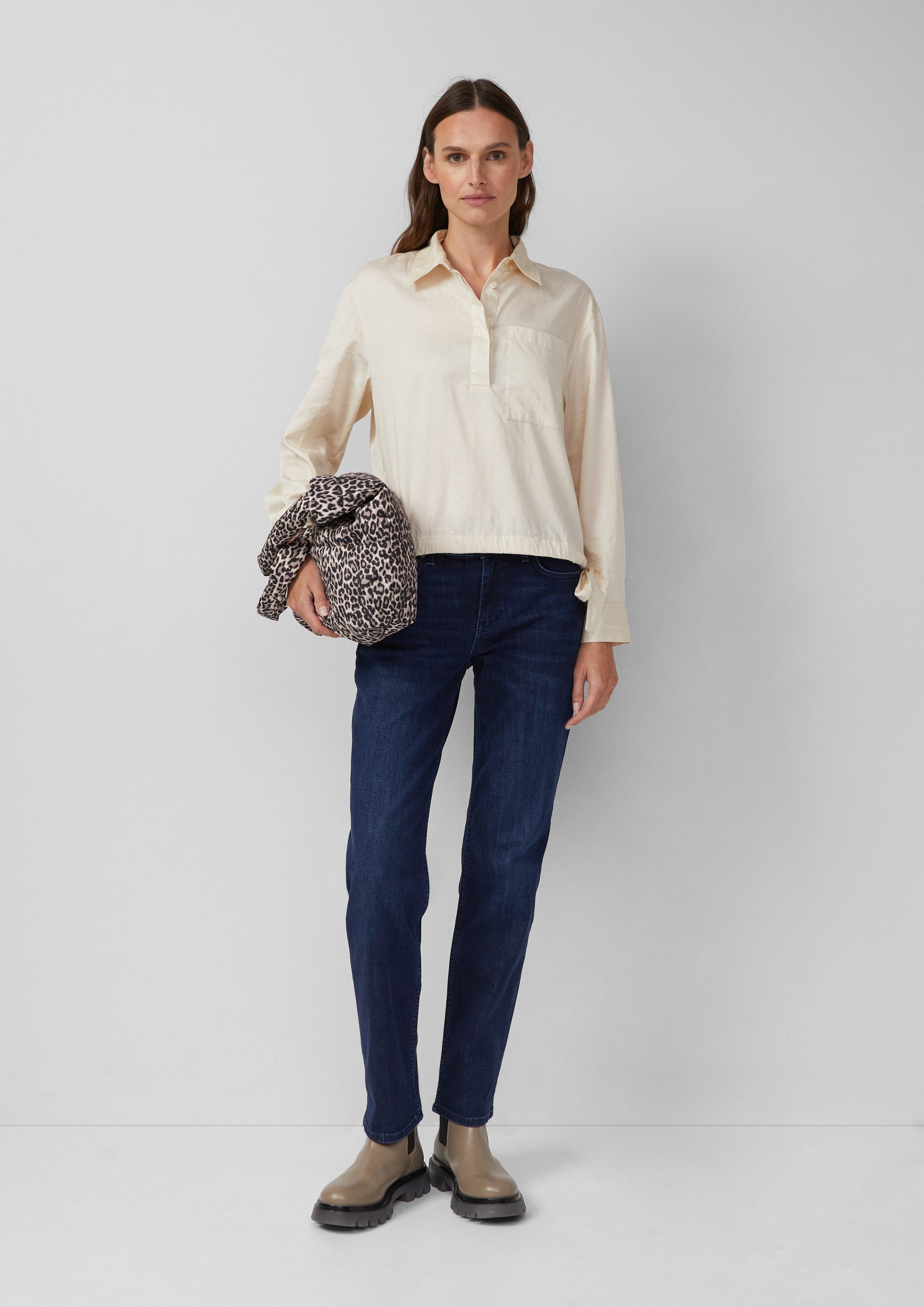 s.Oliver Langarmbluse Bluse Baumwollsatin-Bluse mit Bindedetail am Saum