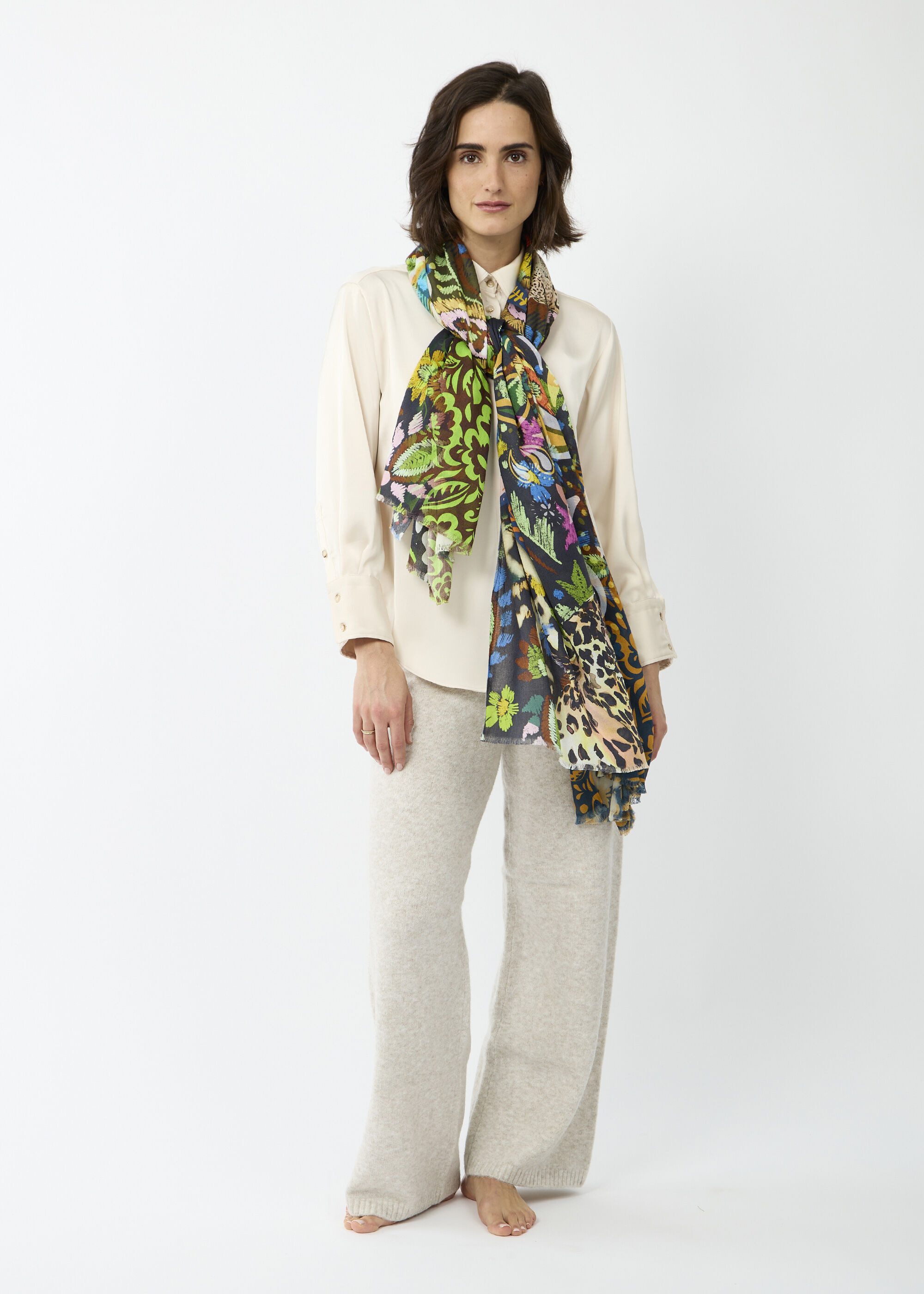 Codello Modeschal, (1-St), mit Leo-Motiv