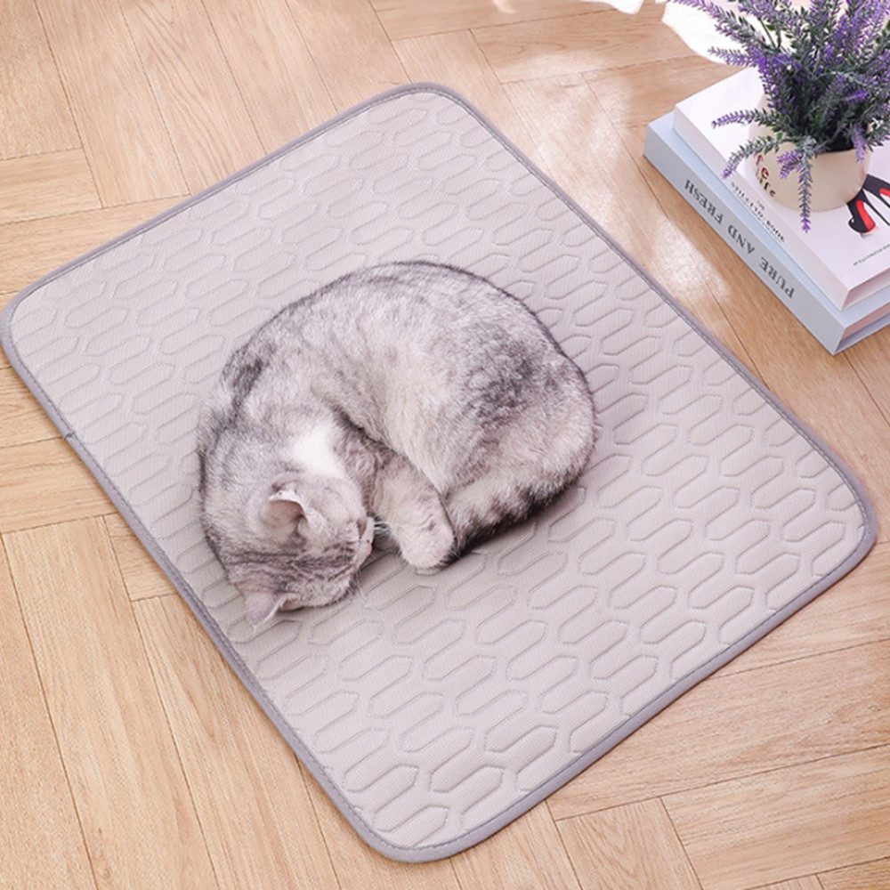 nsihing Hundematte Selbstkühlende Hundematte, Kühldecke Katzen,Waschbar Kältematte, für Drinnen, Draußen und im Auto ideal für kleine Katzen und Hunde