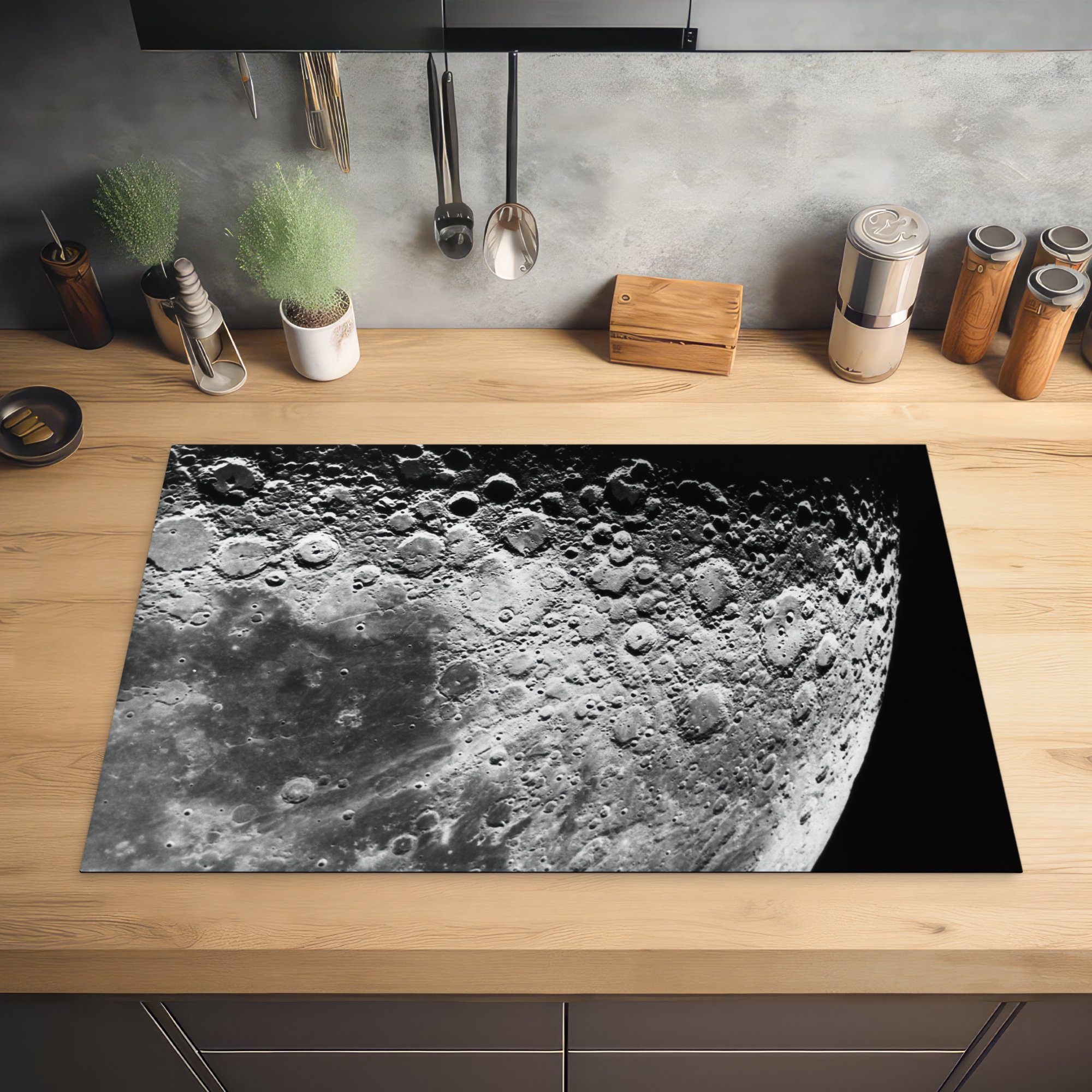MuchoWow Herdblende-/Abdeckplatte Mond - Weltraum die küche, Schutz - Vinyl, für 81x52 cm, Ceranfeldabdeckung (1 Schwarz, Induktionskochfeld tlg)
