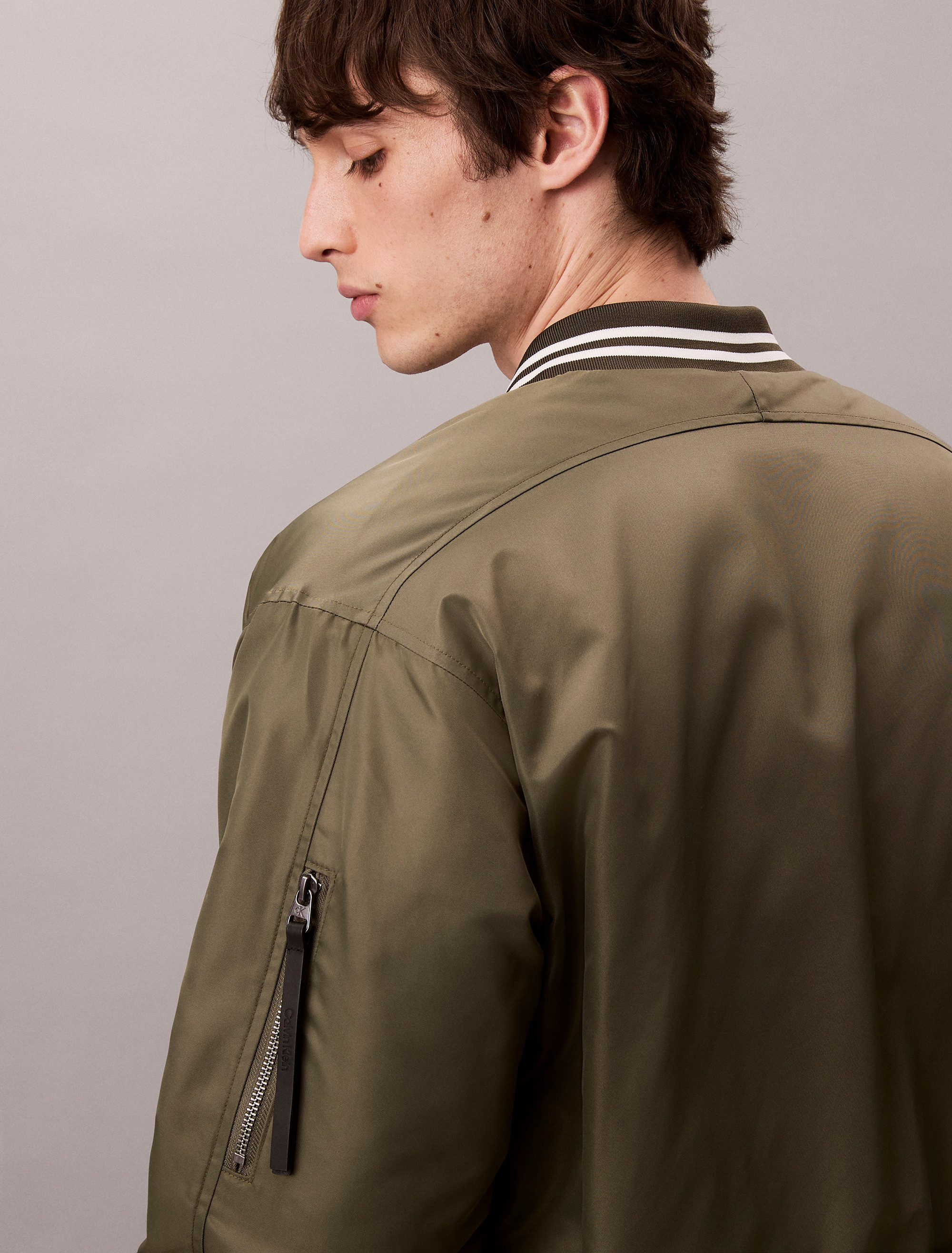 Calvin Klein Jeans Collegejacke LS JEANS TIPPED HERO BOMBER Mit Rundhalsausschnitt, regular fit