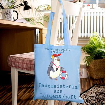 Mr. & Mrs. Panda Tragetasche Bademeisterin Leidenschaft - Sky Blue - Geschenk, Abzeichen, Freibad, (1-tlg), Modisches Design