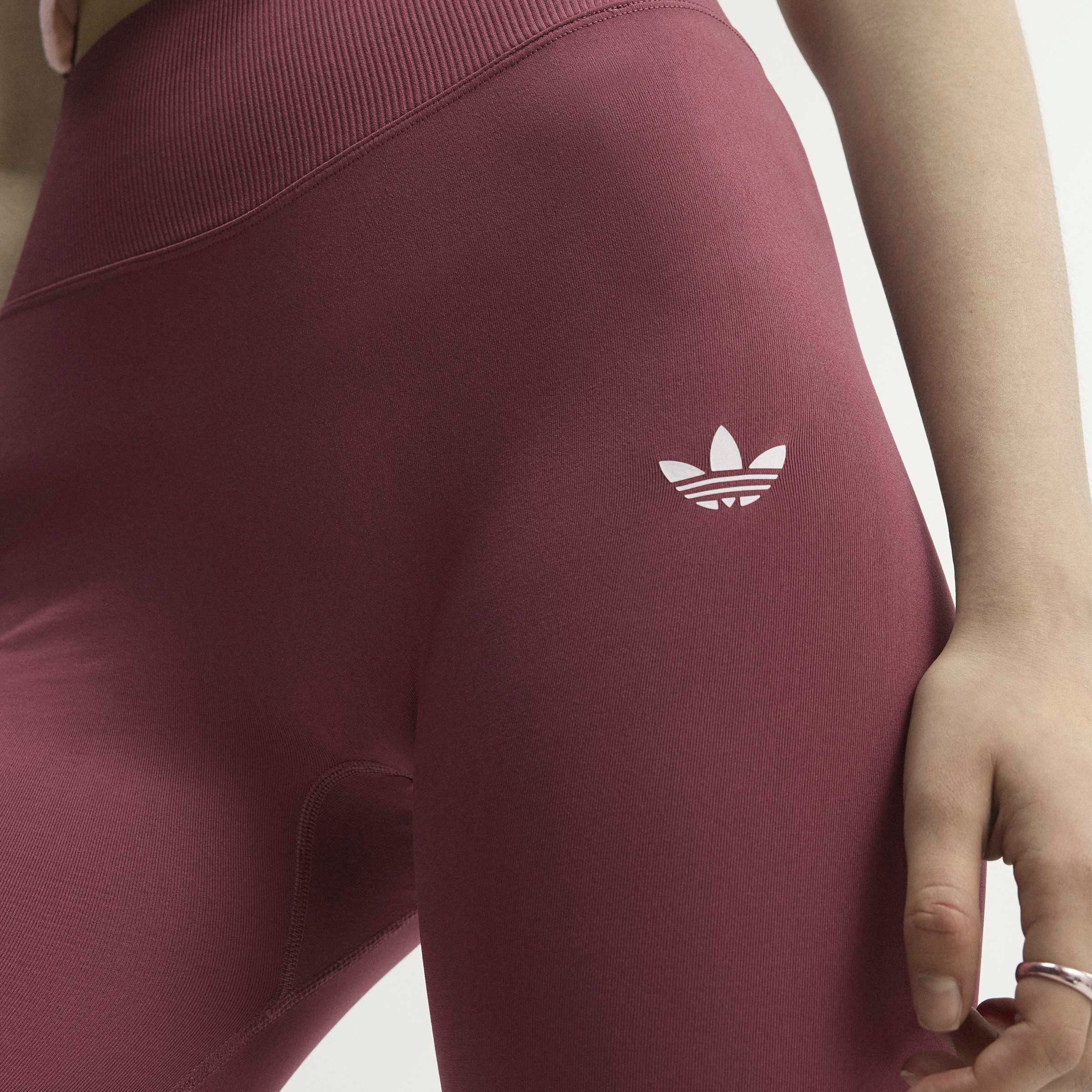 adidas Originals Leggings ESSENTIALS, NAHTLOS für Sportmode und Streetwear, sportlicher Stil, ohne Verschluss – Bild 4 von 5