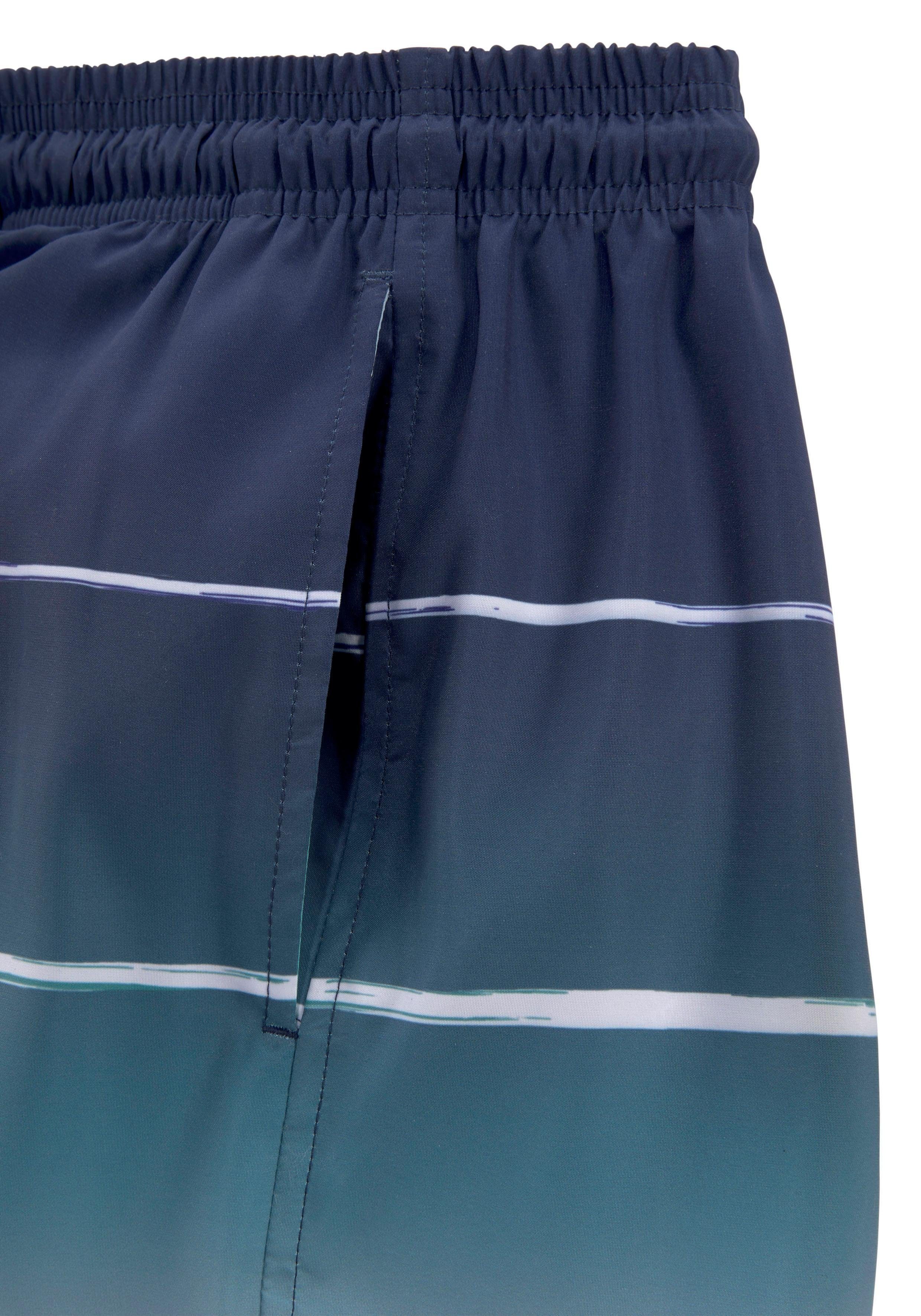 Bench. Badeshorts Sunset mit trendigem Streifenverlauf