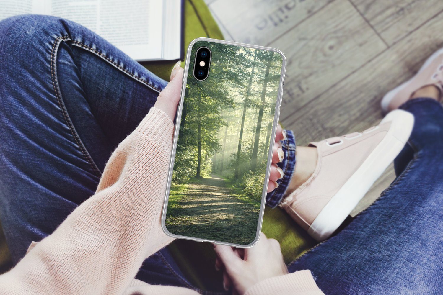 MuchoWow Handyhülle für Apple iPhone X Wald - Weg - Sonne - Bäume - Grün - Natur, Smartphone-Bumper, Print, Handy Schutzhülle Dünn