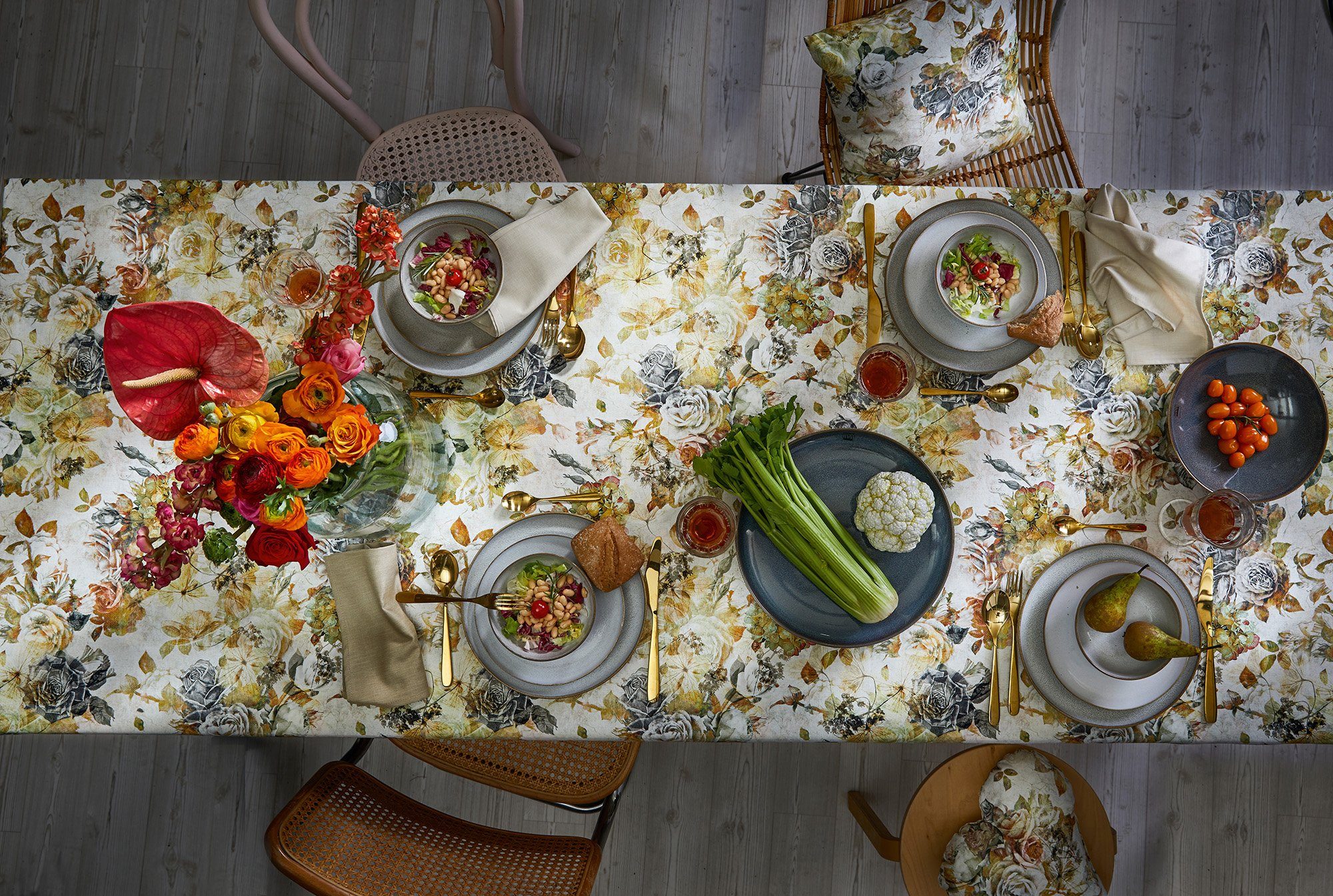 APELT Tischband Herbstdeko, (1-tlg), 2708 Digitaldruck Herbstzeit, weiß/orange/gelb/grün/natur/bunt Herbst