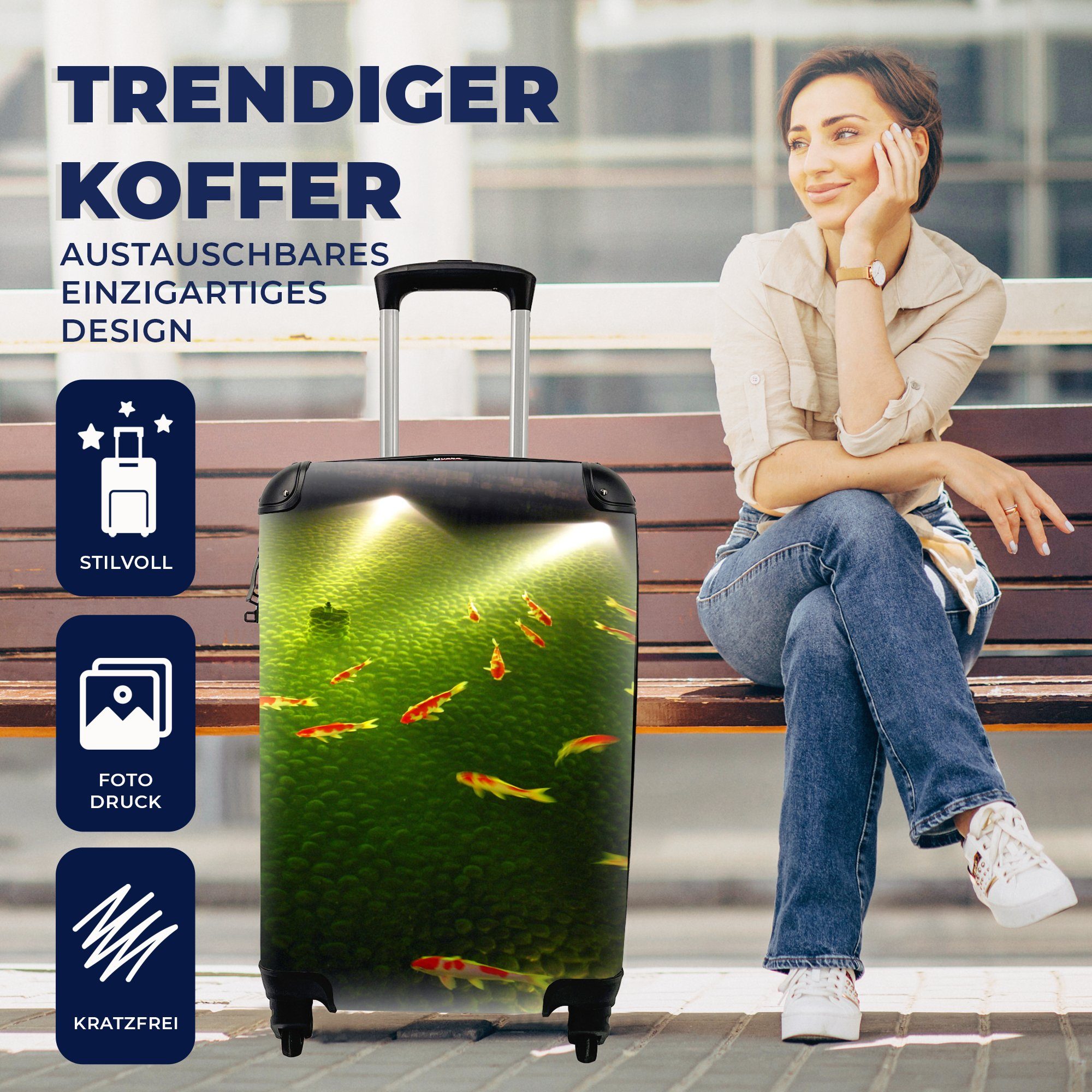 MuchoWow Handgepäckkoffer Handgepäck 4 nachts große mit Reisetasche Ferien, Eine Gartenteich, schwimmt Gruppe für rollen, Koi-Karpfen Reisekoffer Rollen, von Trolley, einem in