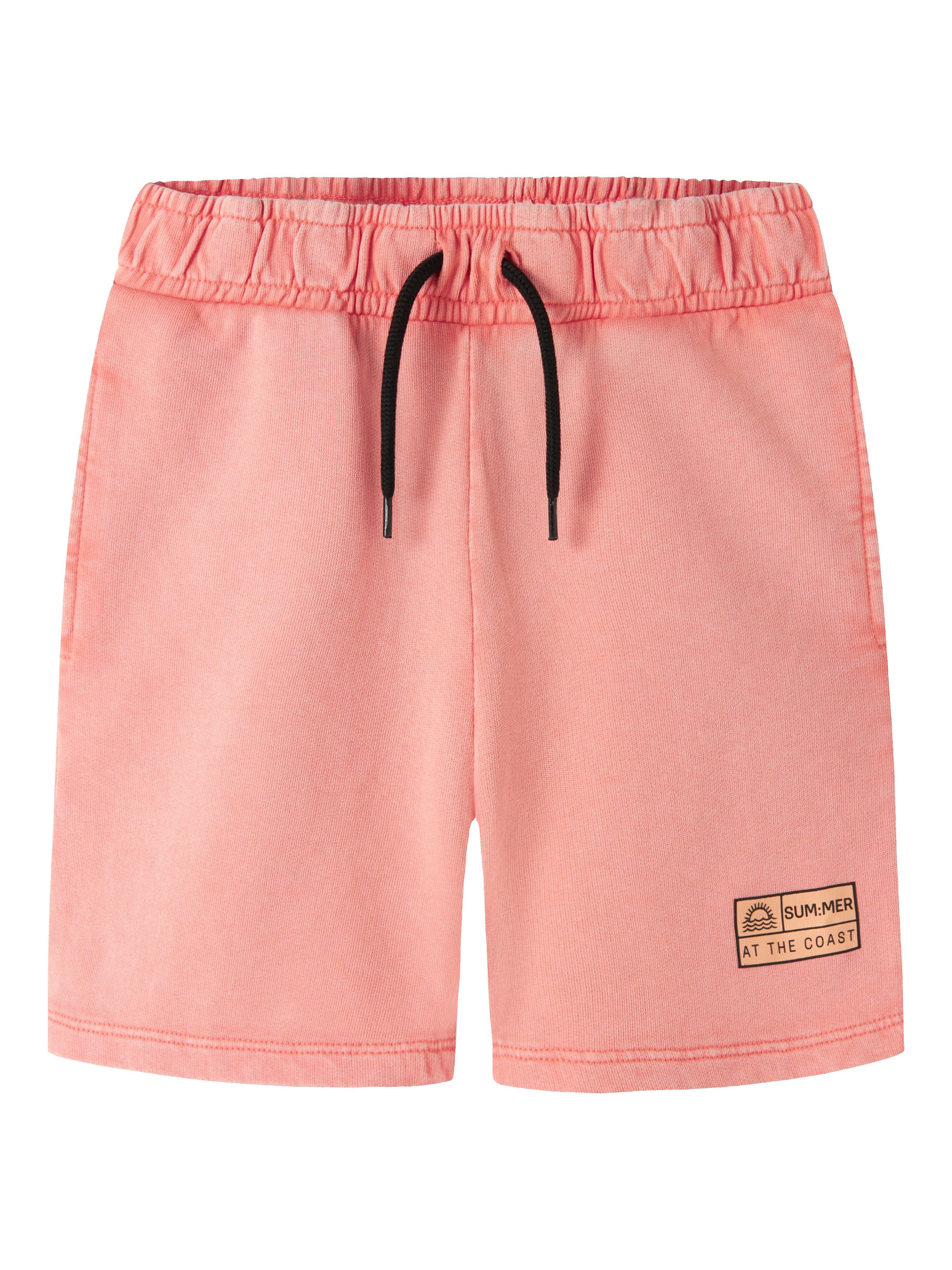 Name It Sweatshorts NKMFANDEL SWEAT SHORTS UNB NOOS Baumwolle, elastisches und verstellbares Bündchen, mit Aufdruck