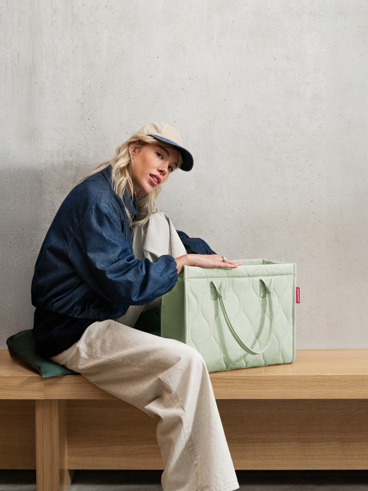 REISENTHEL® Tragetasche daily shopper puffer iced matcha – Bild 5 von 5