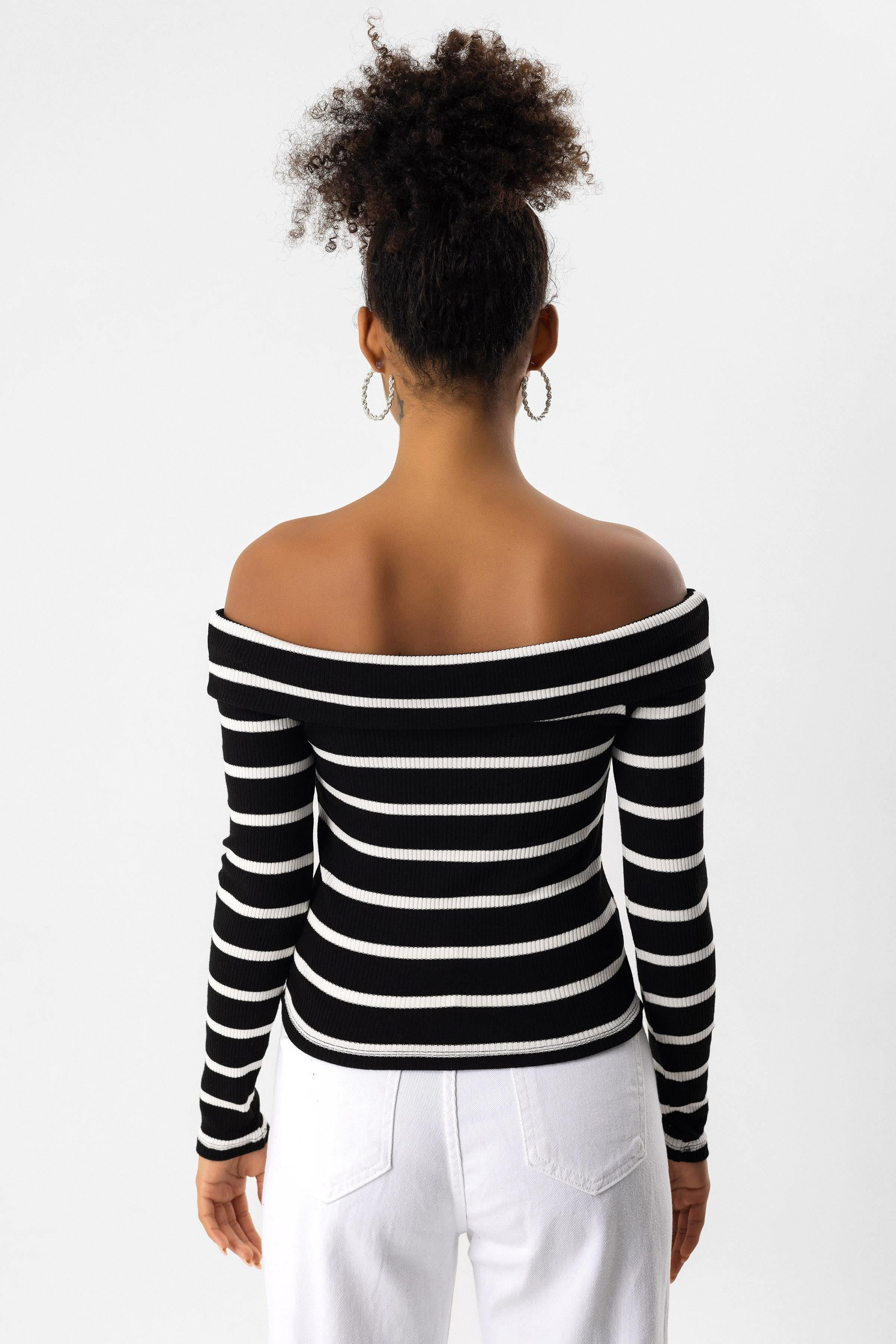 No Matter What T-Shirt Schulterfreie, langärmelige Bluse – Bild 5 von 5