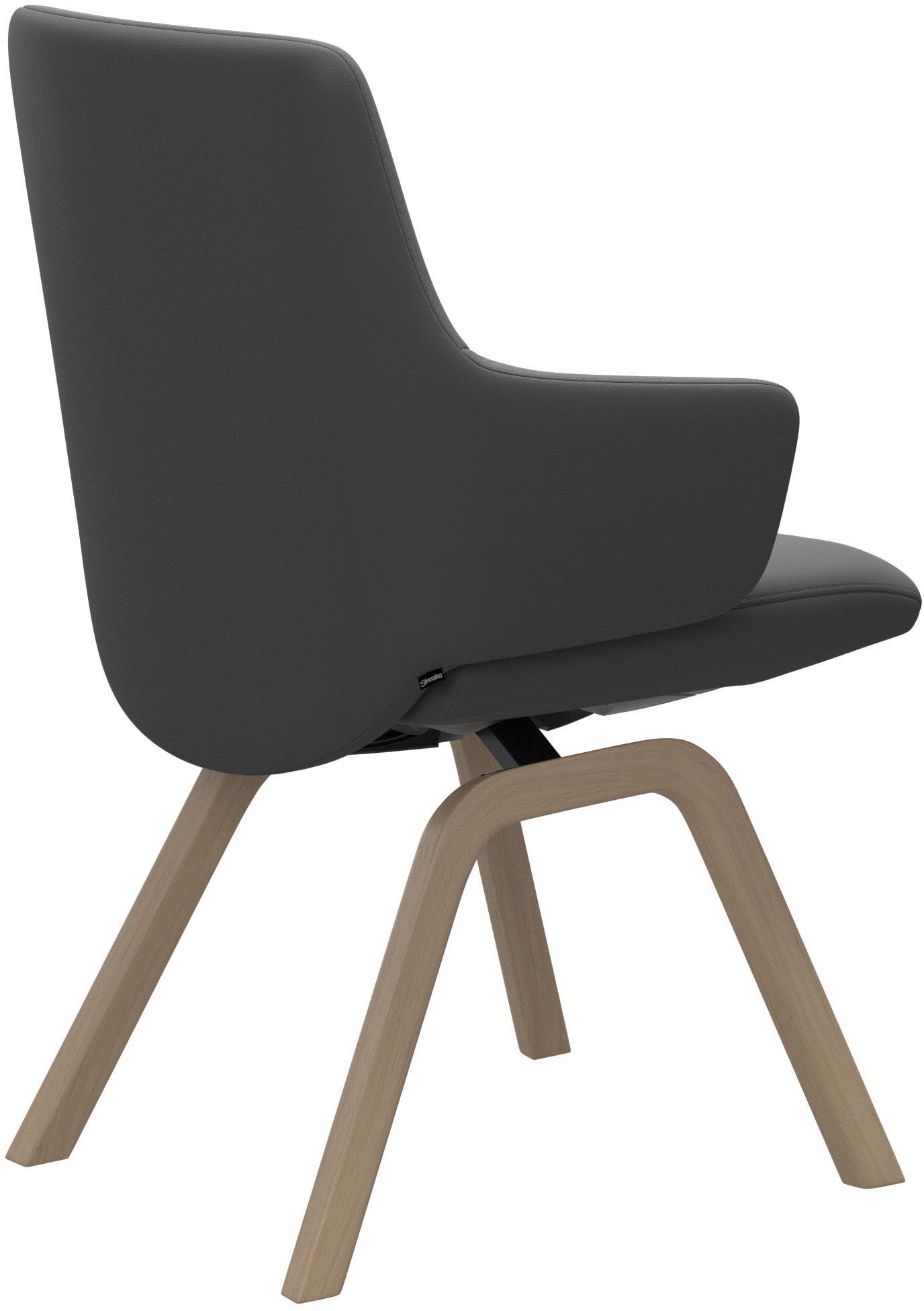 Stressless® Polsterstuhl Laurel, Low Back mit Armlehne, Größe L, mit schräggestellten Beinen in Walnuss