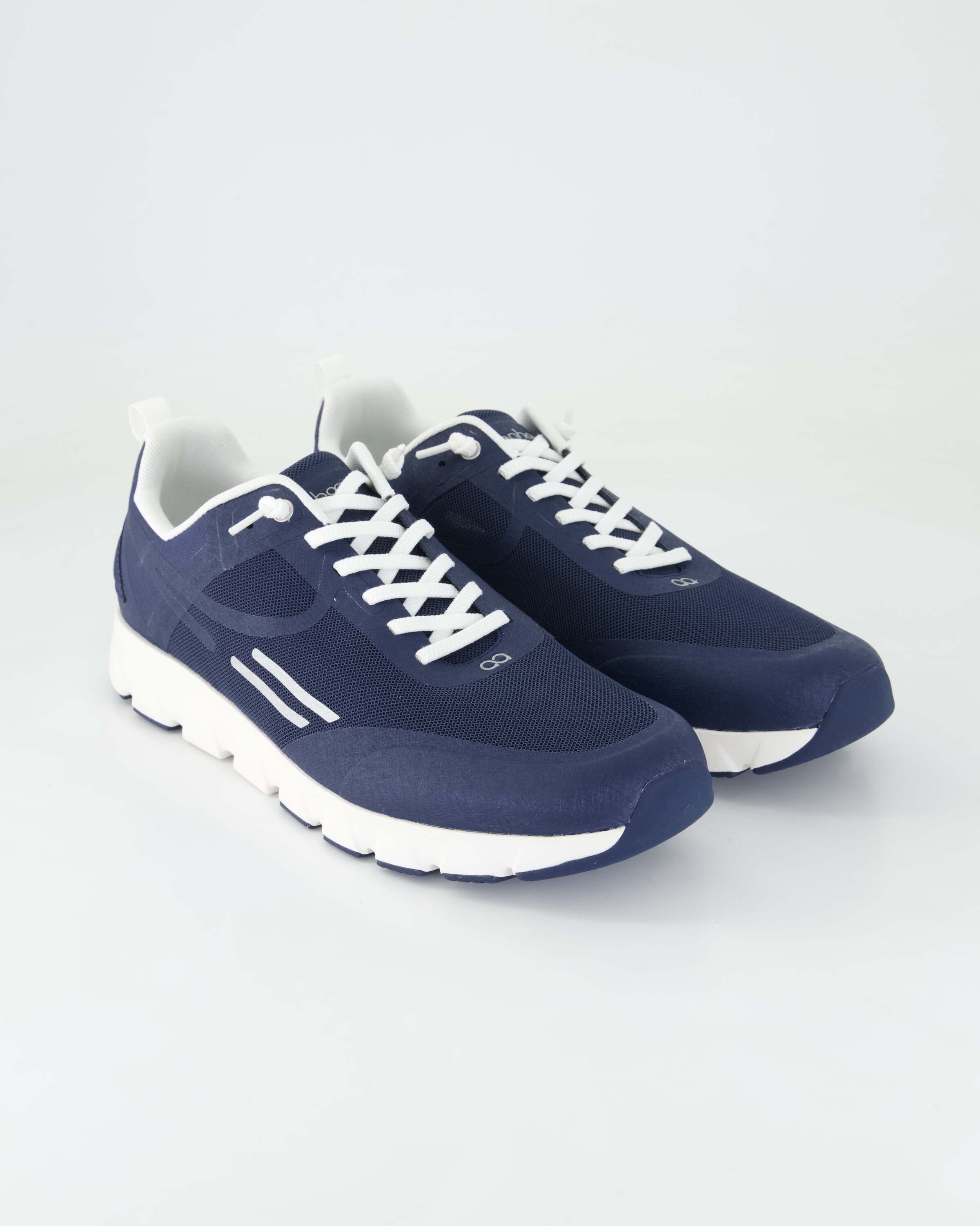 0501 Slip-On Sneaker
