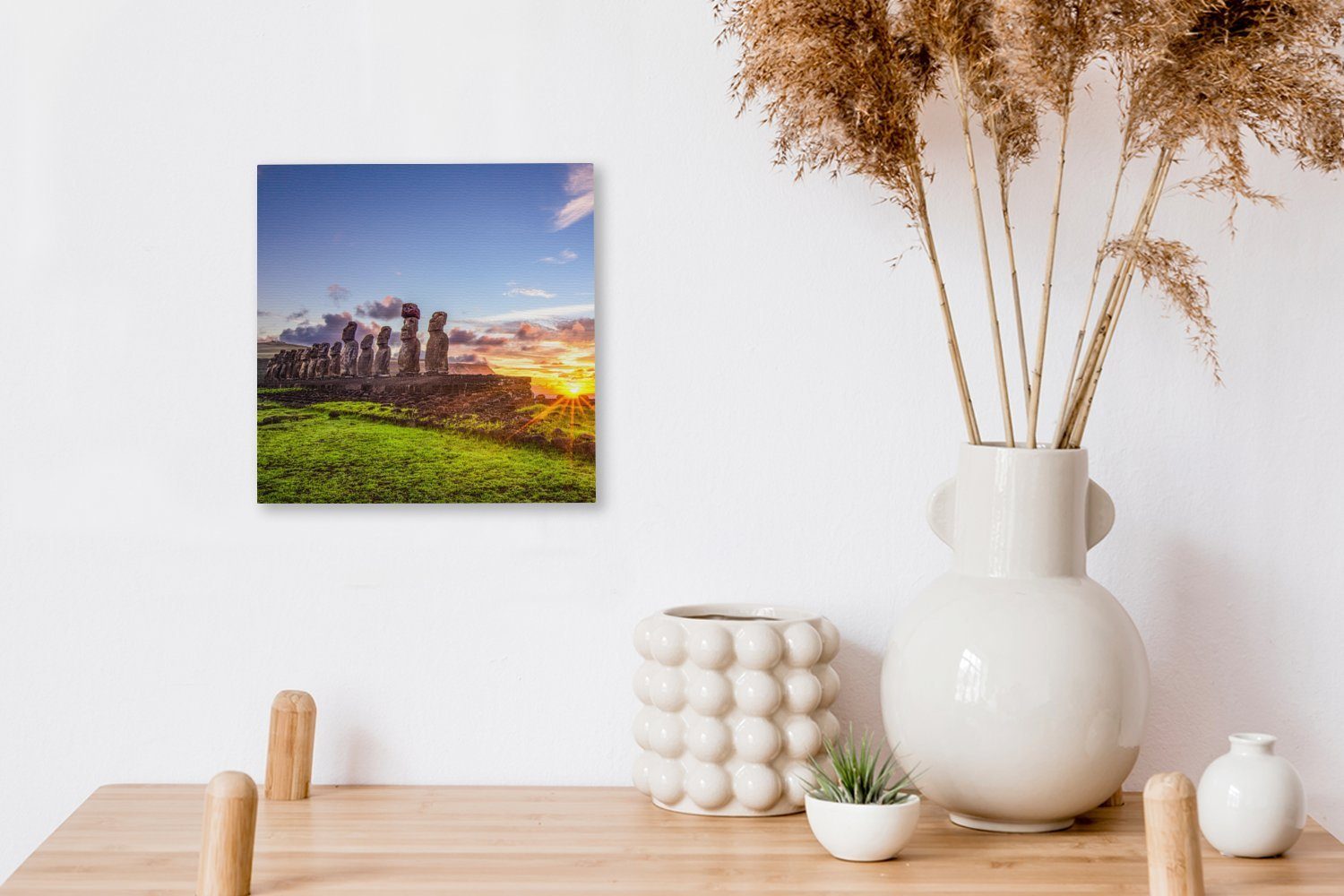Moai-Statuen Leinwandbild der Bilder OneMillionCanvasses® St), hinter Sonnenaufgang auf Schlafzimmer für Wohnzimmer Osterinsel, (1 Leinwand den