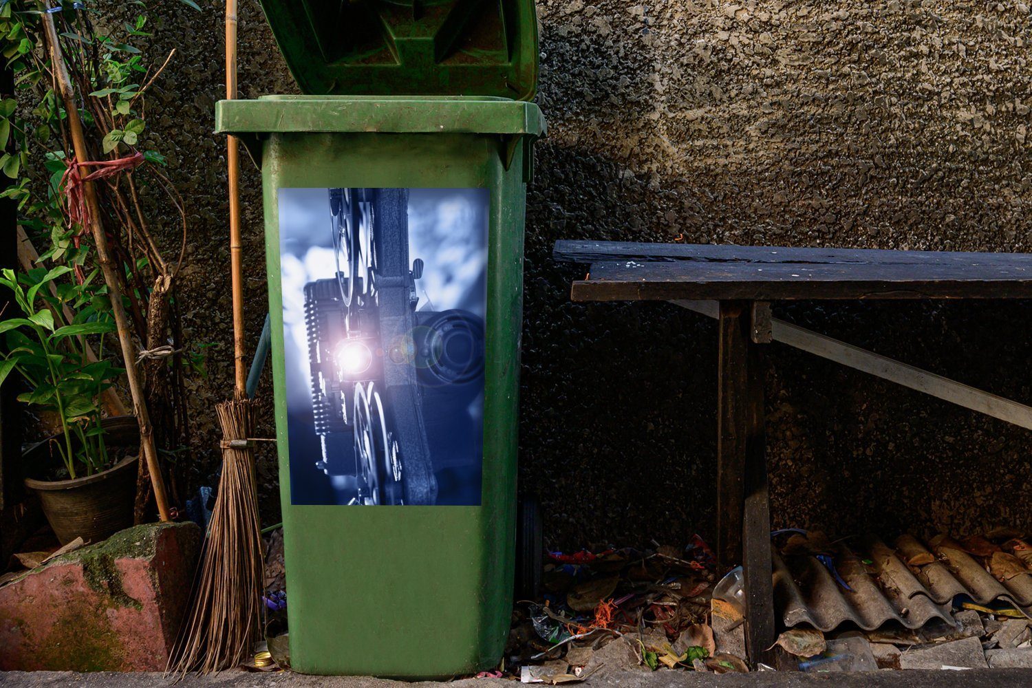 MuchoWow Wandsticker Film St), - - Mülleimer-aufkleber, Projektor Container, Jahrgang Mülltonne, (1 Abfalbehälter Sticker