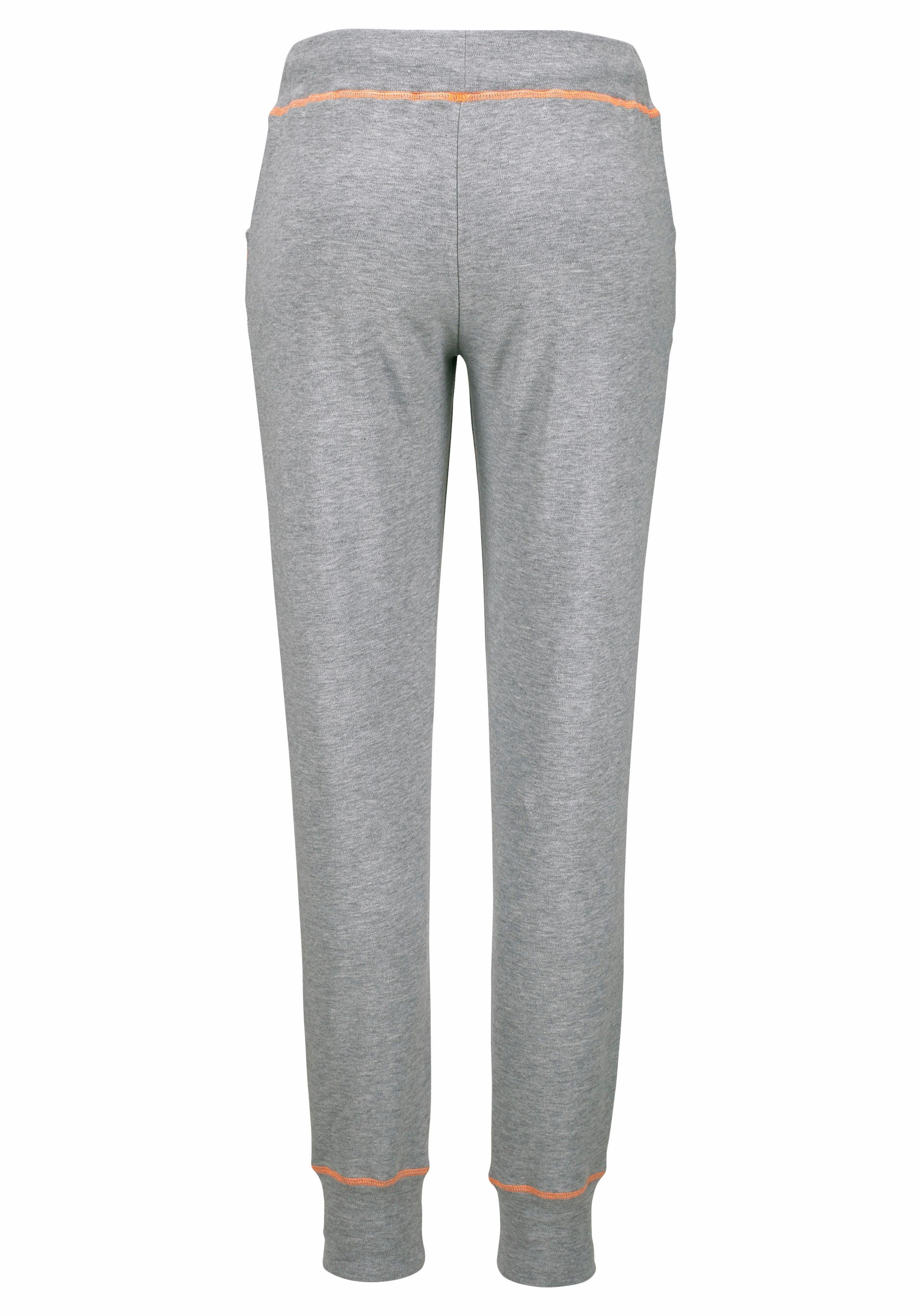 Bench. Loungewear Relaxhose mit kontrastfarbenen Nähten, Loungewear