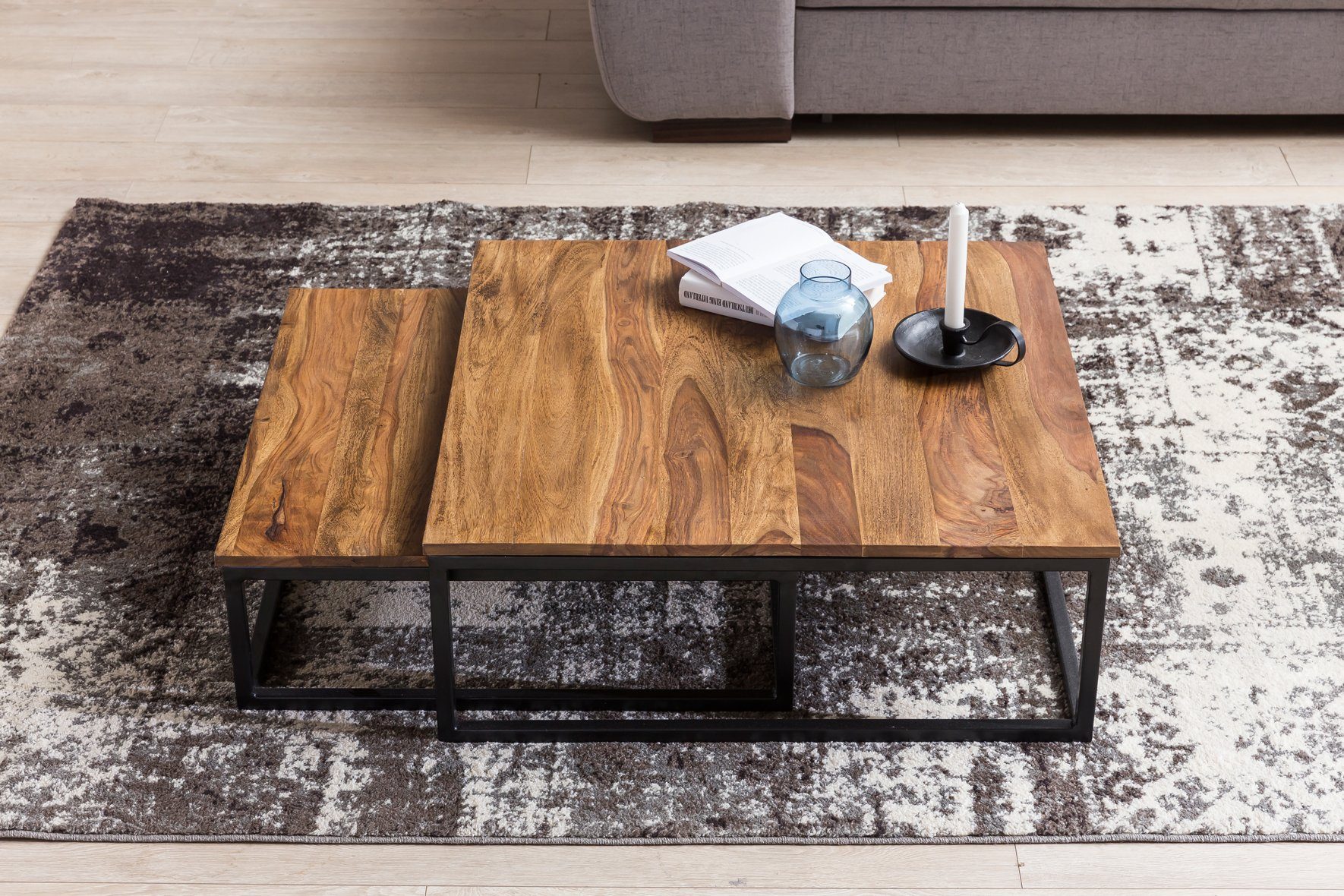 Massivholz 2-teilig Design cm), mit WL5.054 Sheesham (AKOLA Tisch Metallbeinen Couchtisch Holz Wohnzimmertisch 75x75x27 Wohnling