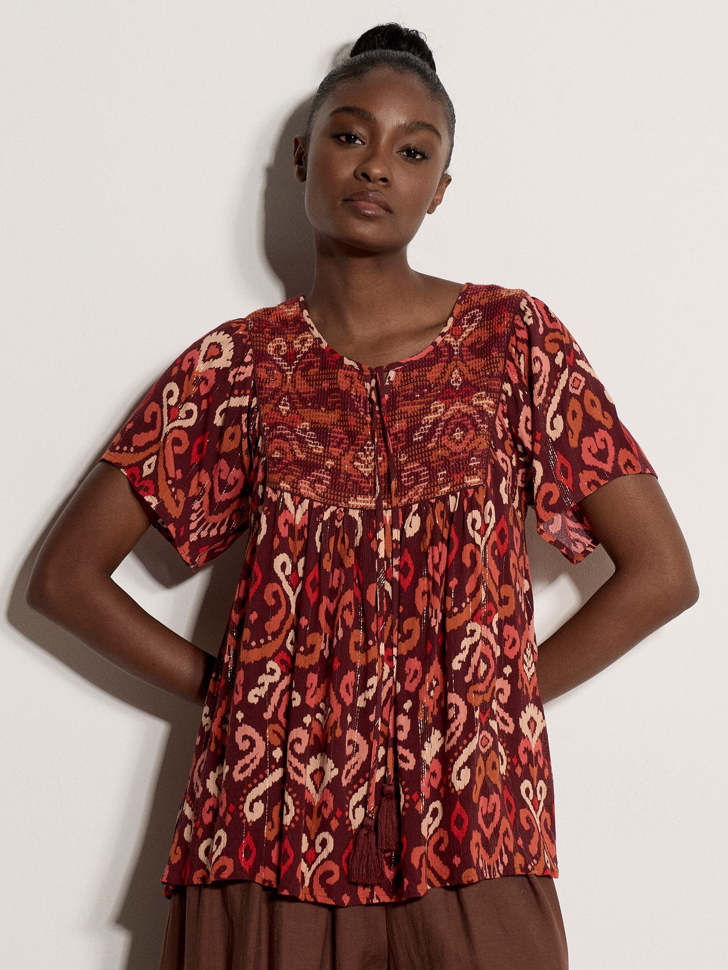 Blusenshirt Ikat-Bluse mit Stickerei