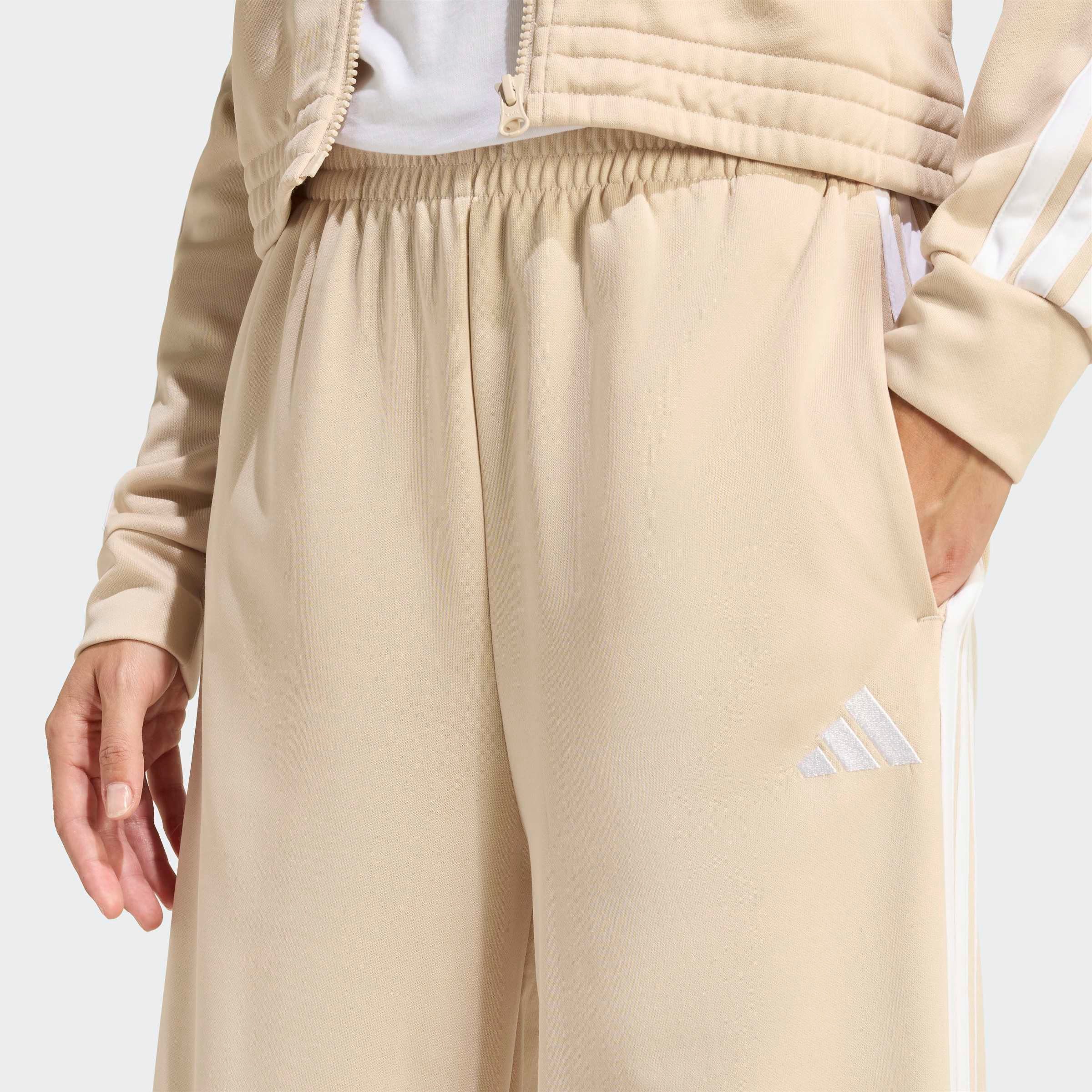 adidas Sportswear Trainingsanzug TEAMSPORT (2-tlg), Jacke schmal geschnitten; Hose regulär geschnitten, hoher Bund